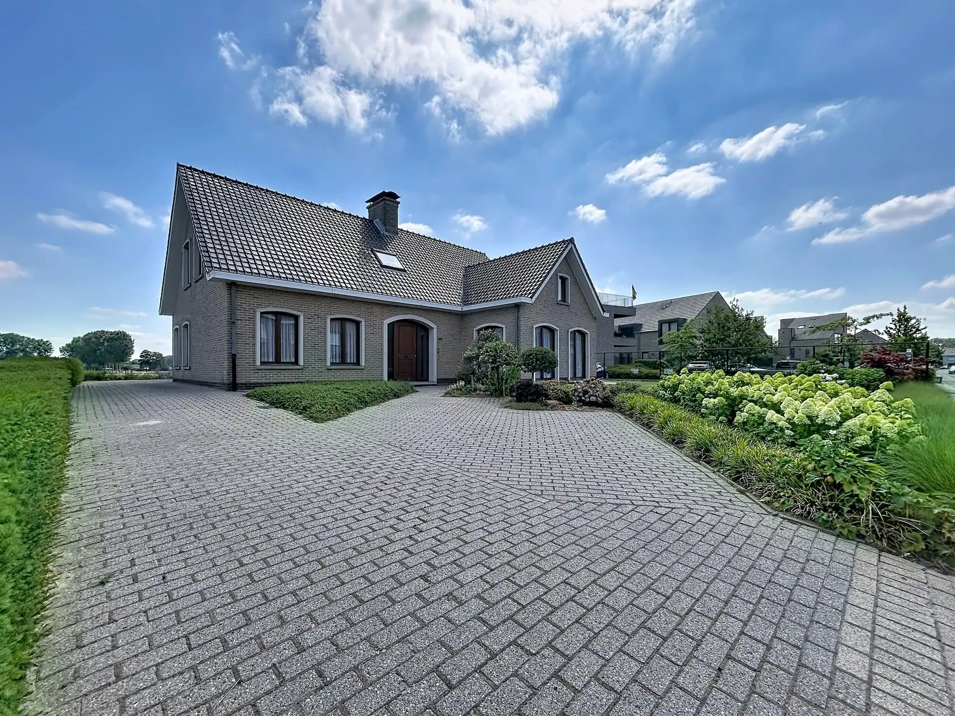 Ruime villa met dubbele garage met zicht op oneindig groen OP TOPLOCATIE IN SINT-NIKLAAS ! foto 20