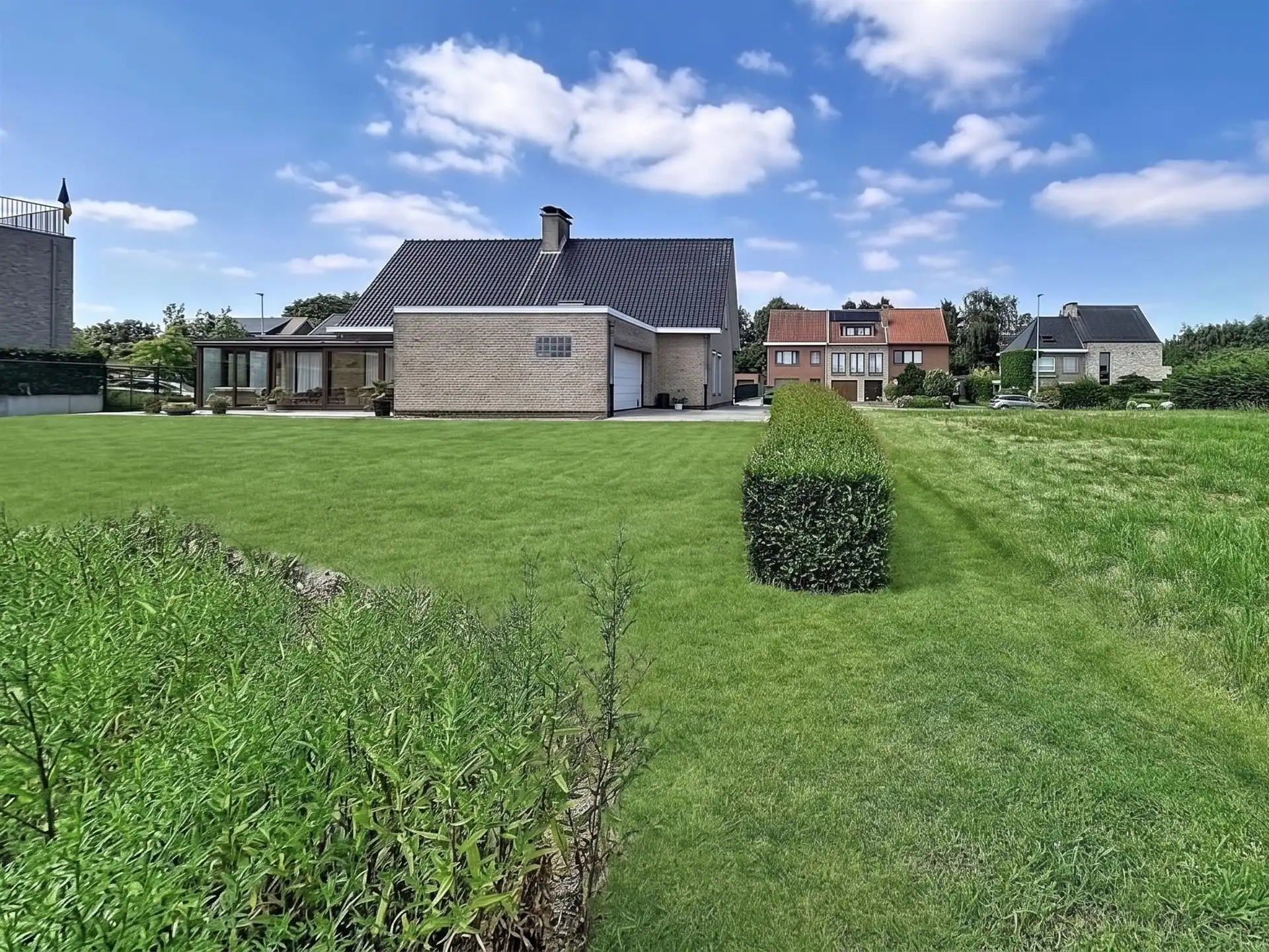 Ruime villa met dubbele garage met zicht op oneindig groen OP TOPLOCATIE IN SINT-NIKLAAS ! foto 20