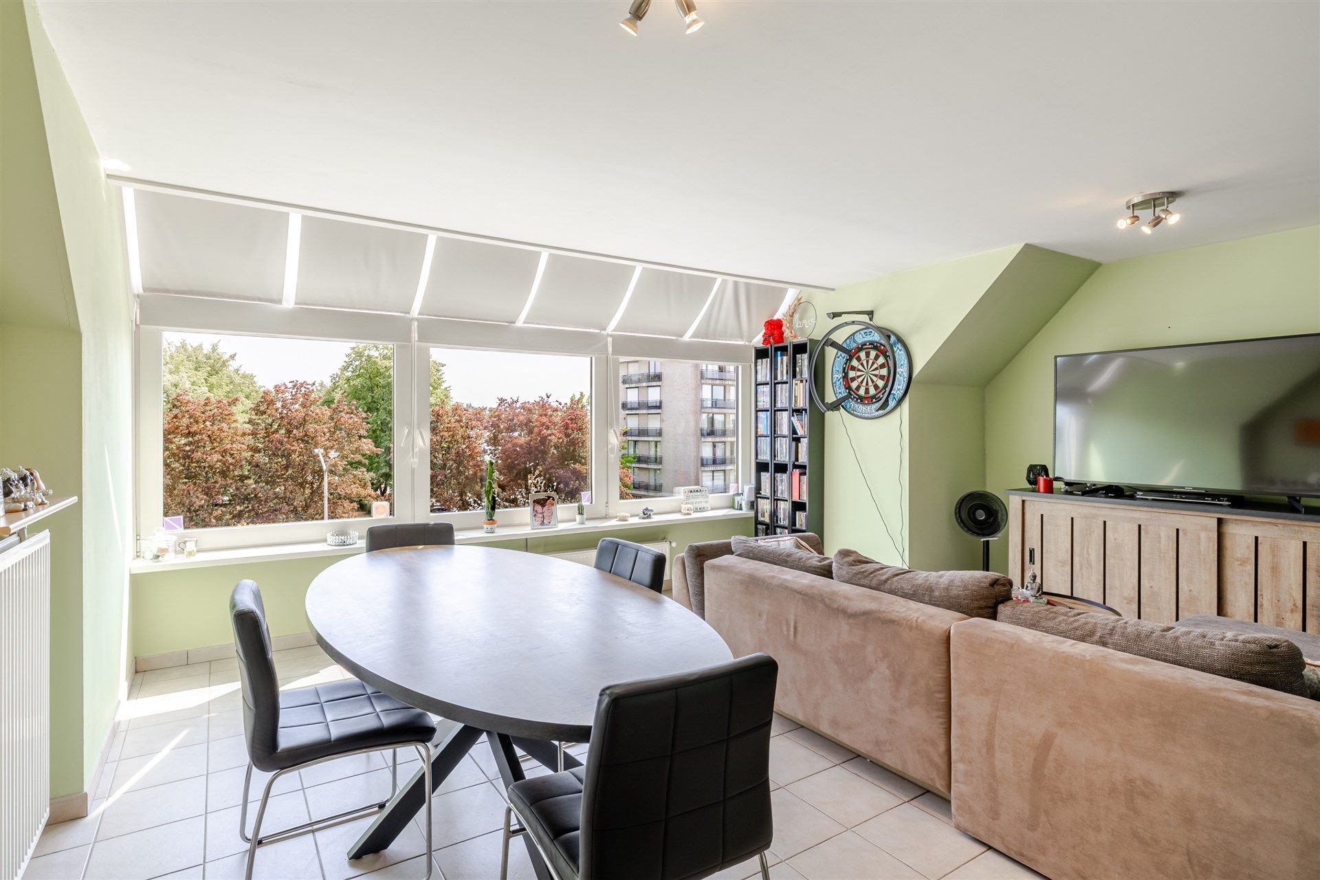 Instapklaar appartement met 2 slaapkamers in Dendermonde! foto 2