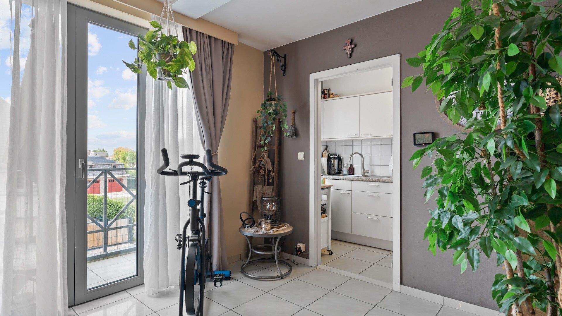 Energiezuinig appartement met 2 slpk'rs en garage in het centrum foto 8