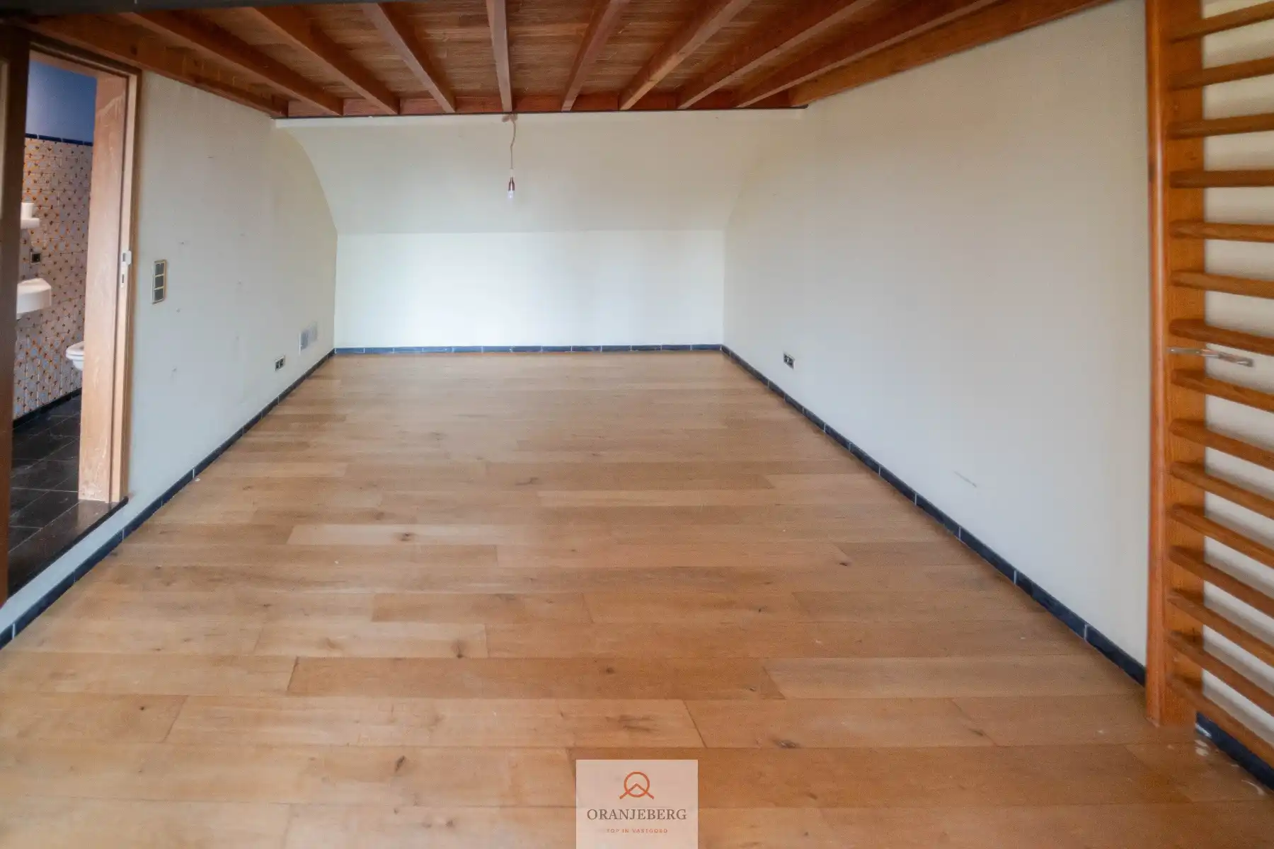 Woning te Merelbeke op uitstekende ligging! foto 24