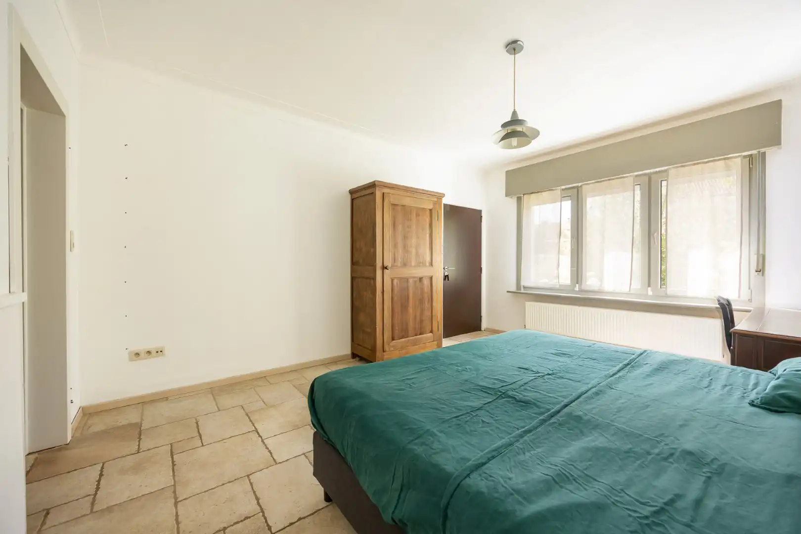 Zeer ruime woning (8 slpk + 8 badkamers) op een perceel van ca. 1.522 m² te Wijnegem/grens Schilde foto 13