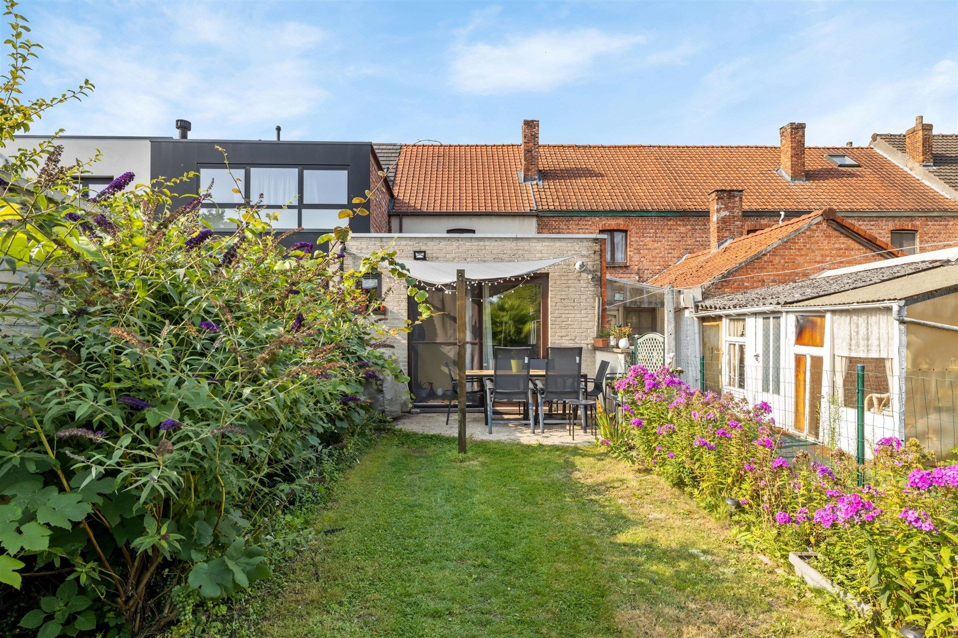 Instapklare starterswoning met 2 slaapkamers en autostaanplaats foto 15