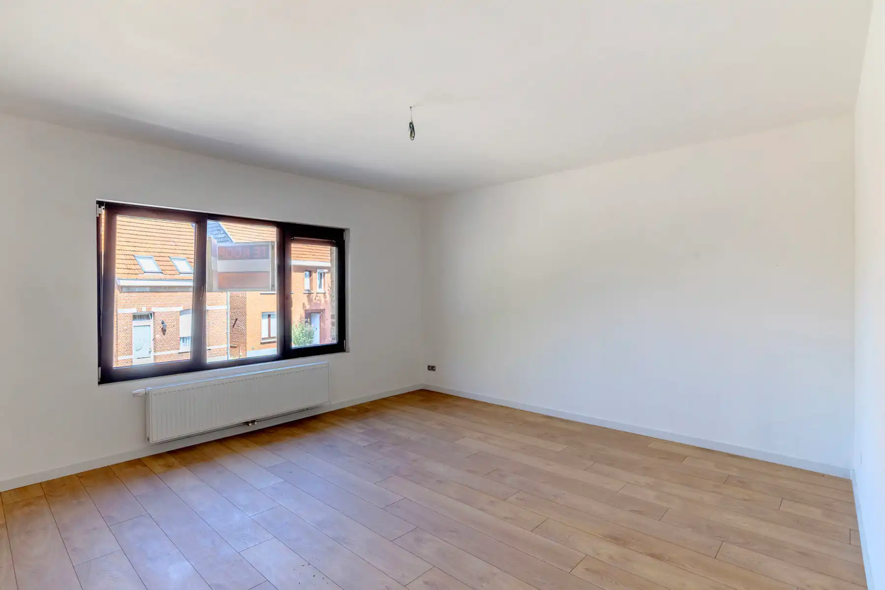 Gerenoveerde woning met 3 slaapkamers en tuin foto 13