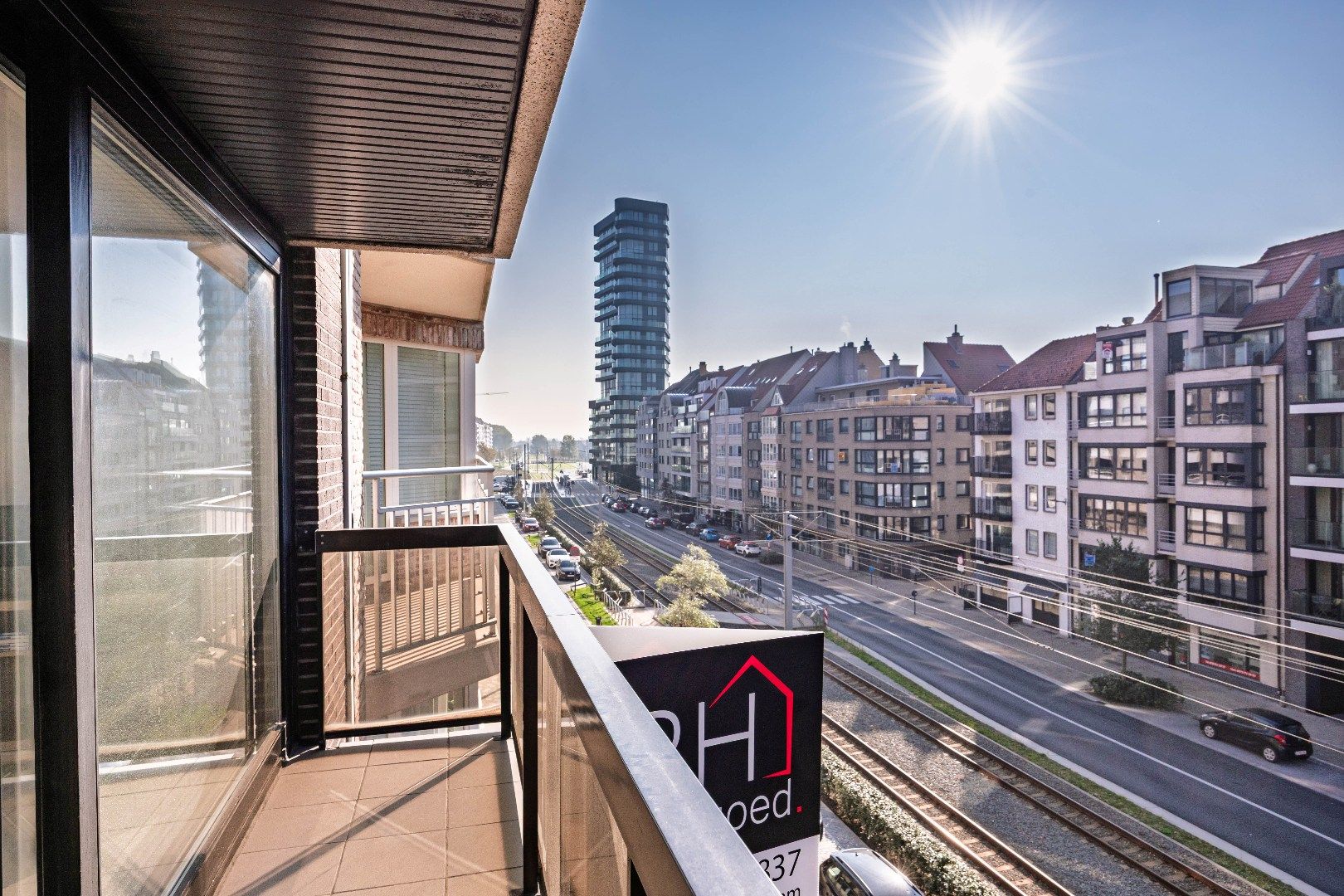 Gerenoveerd appartement aan de achterzijde van de zeedijk. foto 3