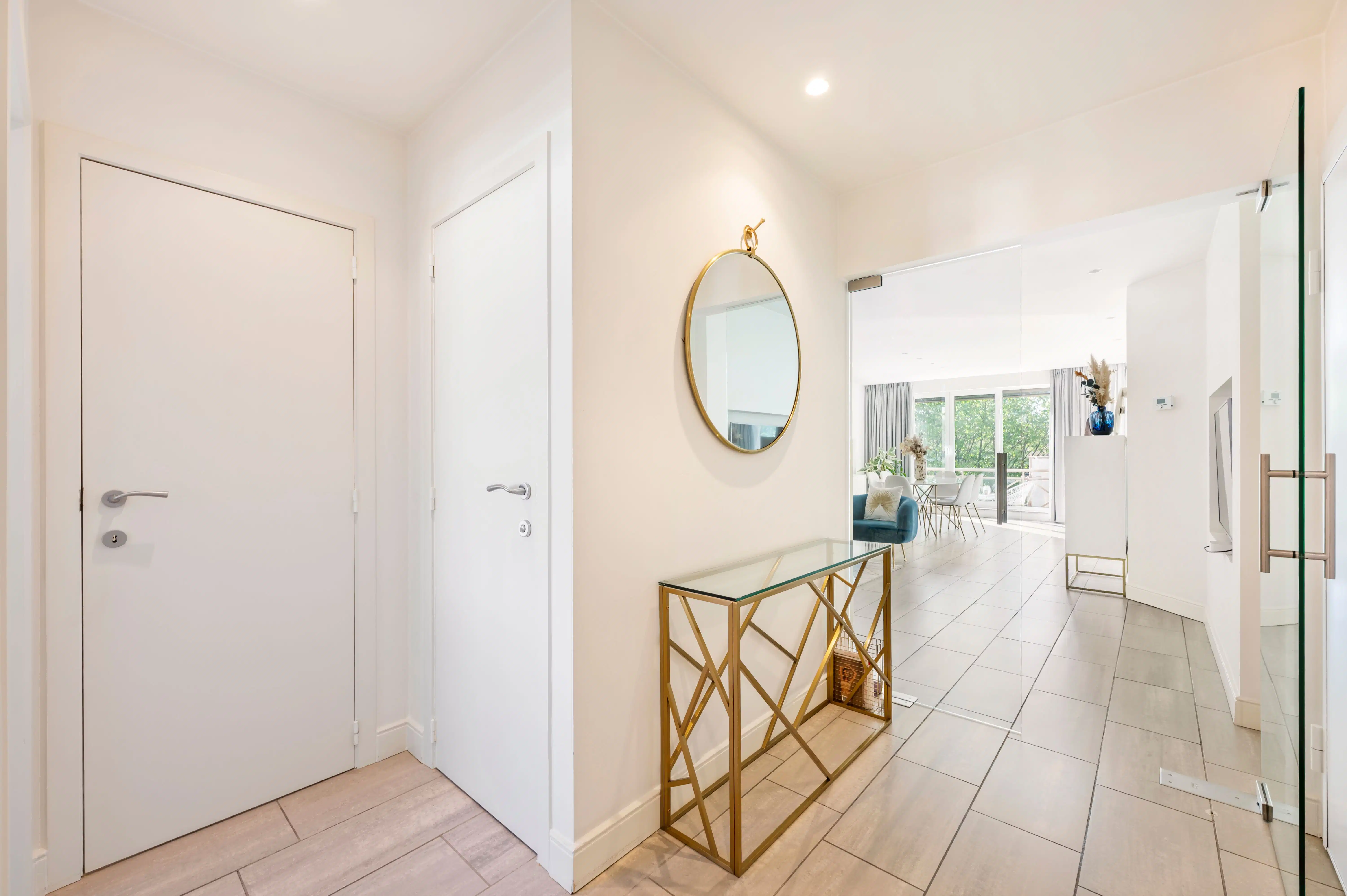 Instapklaar appartement met zonnig terras en garagebox in Brasschaat! foto 12