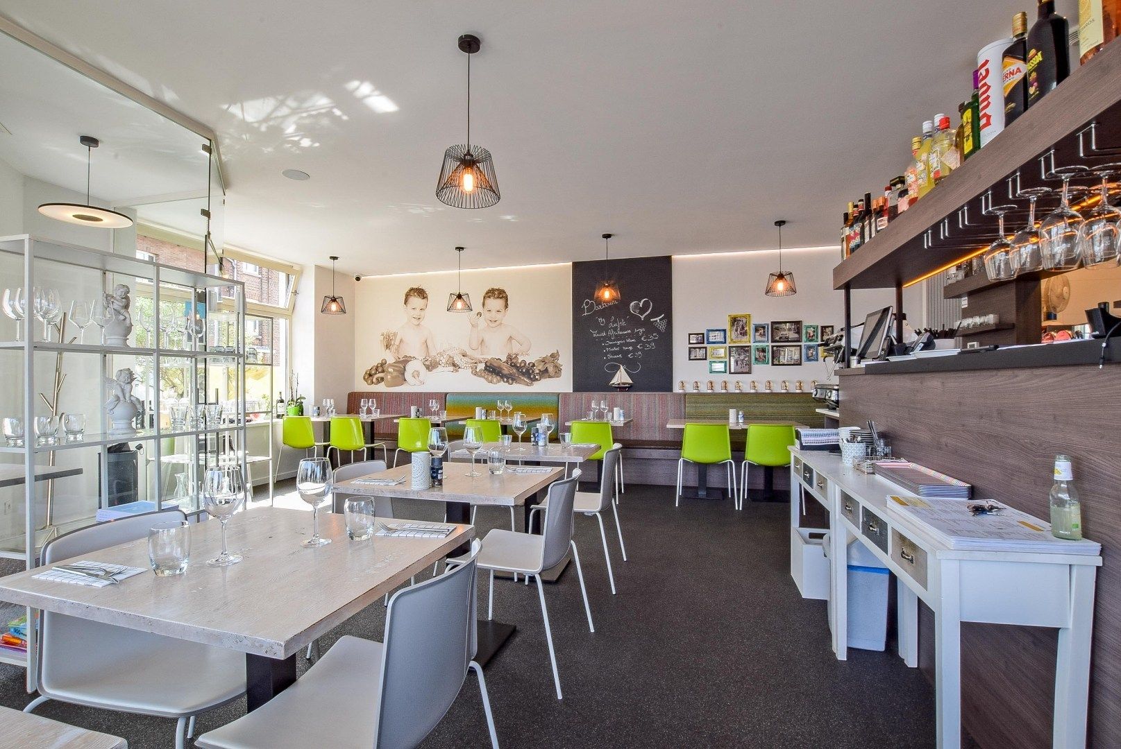 Tophorecazaak met woonst op de Kaai in Nieuwpoort – Huur of Huurkoop mogelijk foto 8