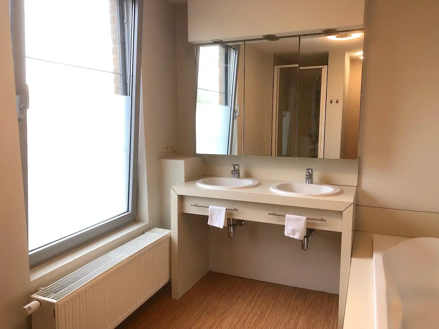 Prachtige woning met 3 slaapkamers en leuk tuintje! foto 11