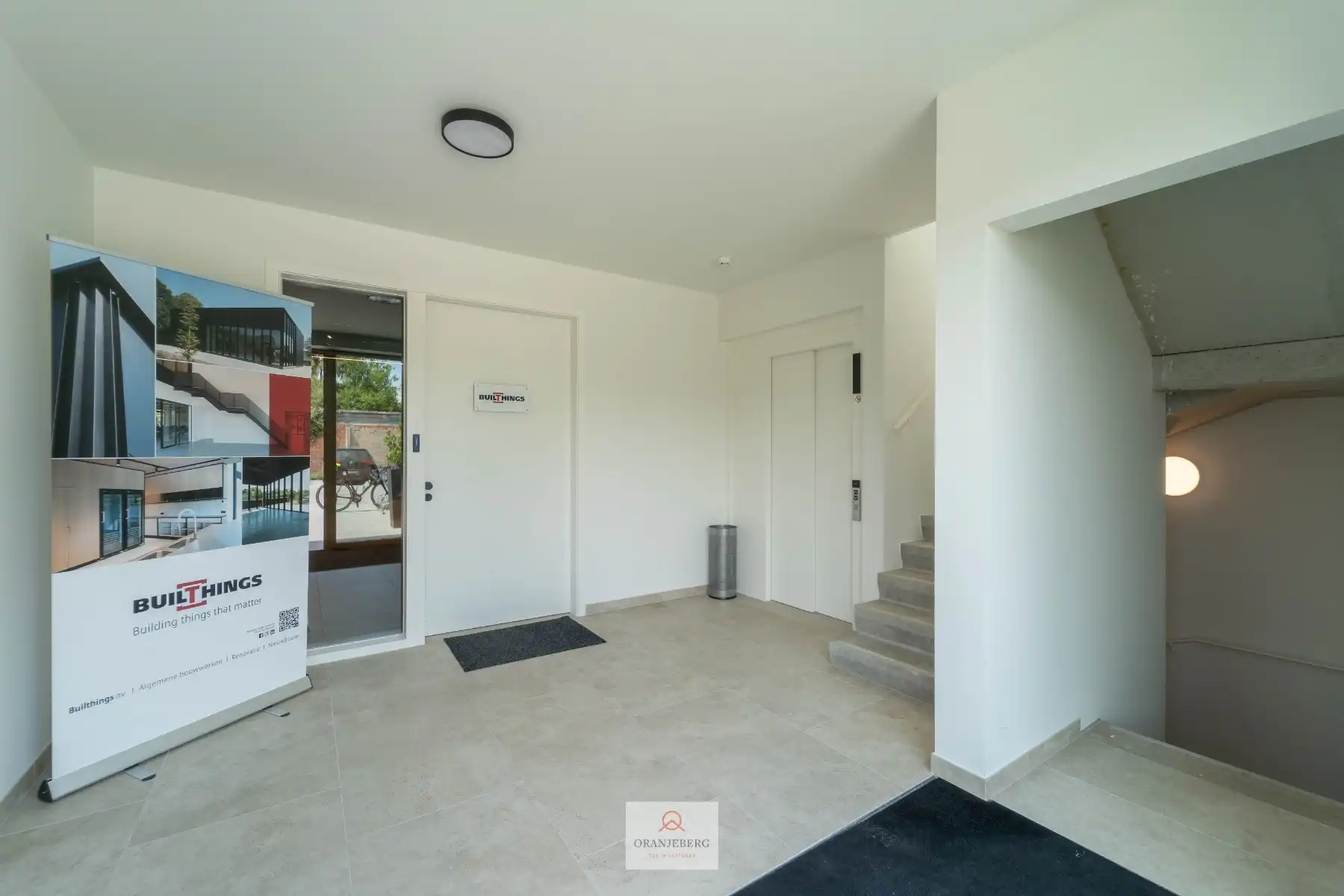 Polyvalente kantoorruimte of praktijkruimte van 193 m² + parkeerplaatsen foto 3