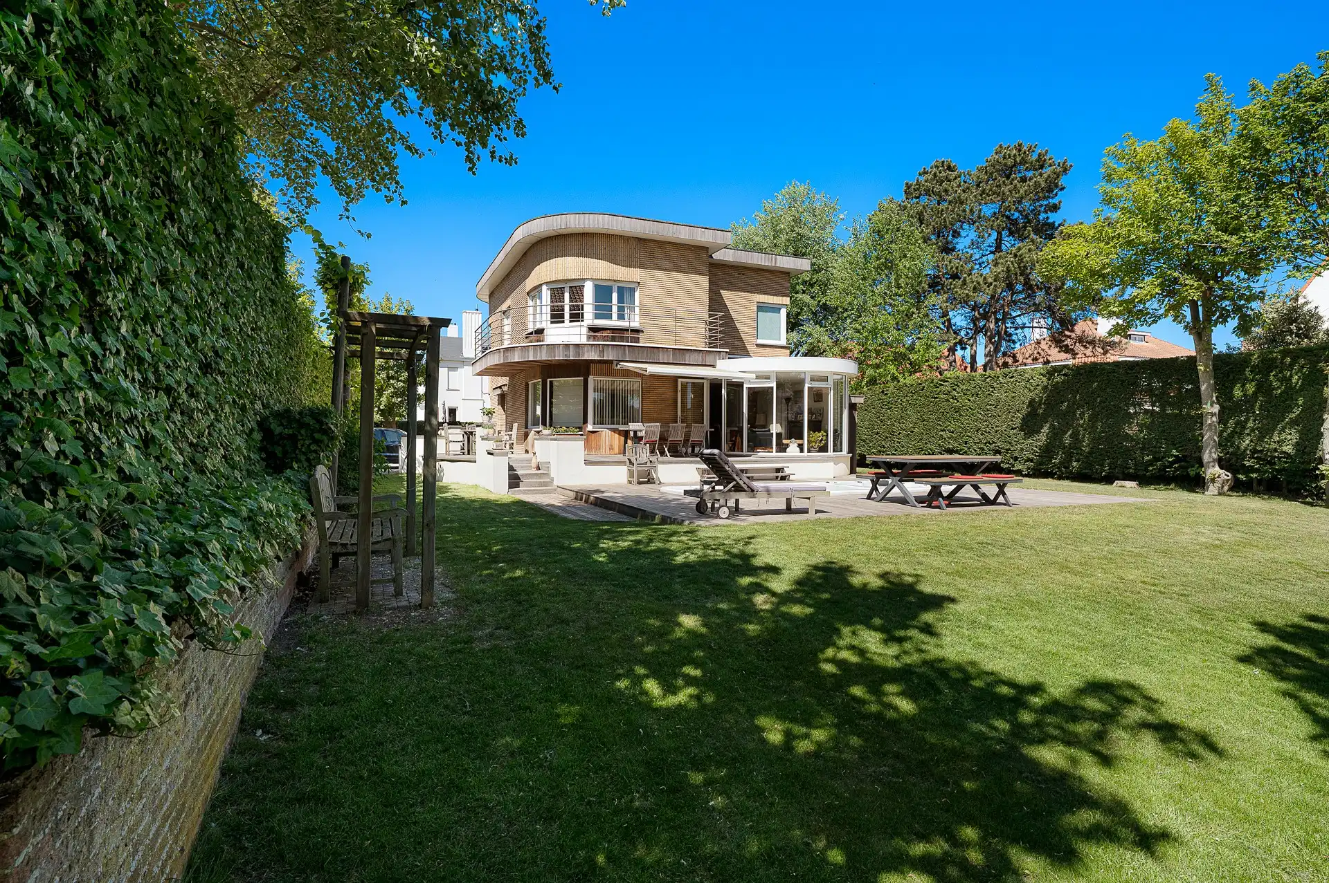 Iconische modernistische villa op 1.079 m², op 200 m van de Zeedijk foto 7