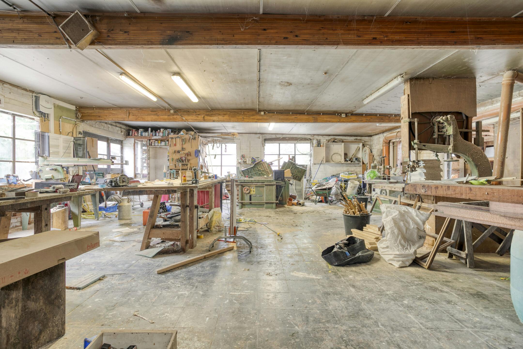 Alleenstaand huis met 5 kamers en atelier te koop in Waregem foto 14