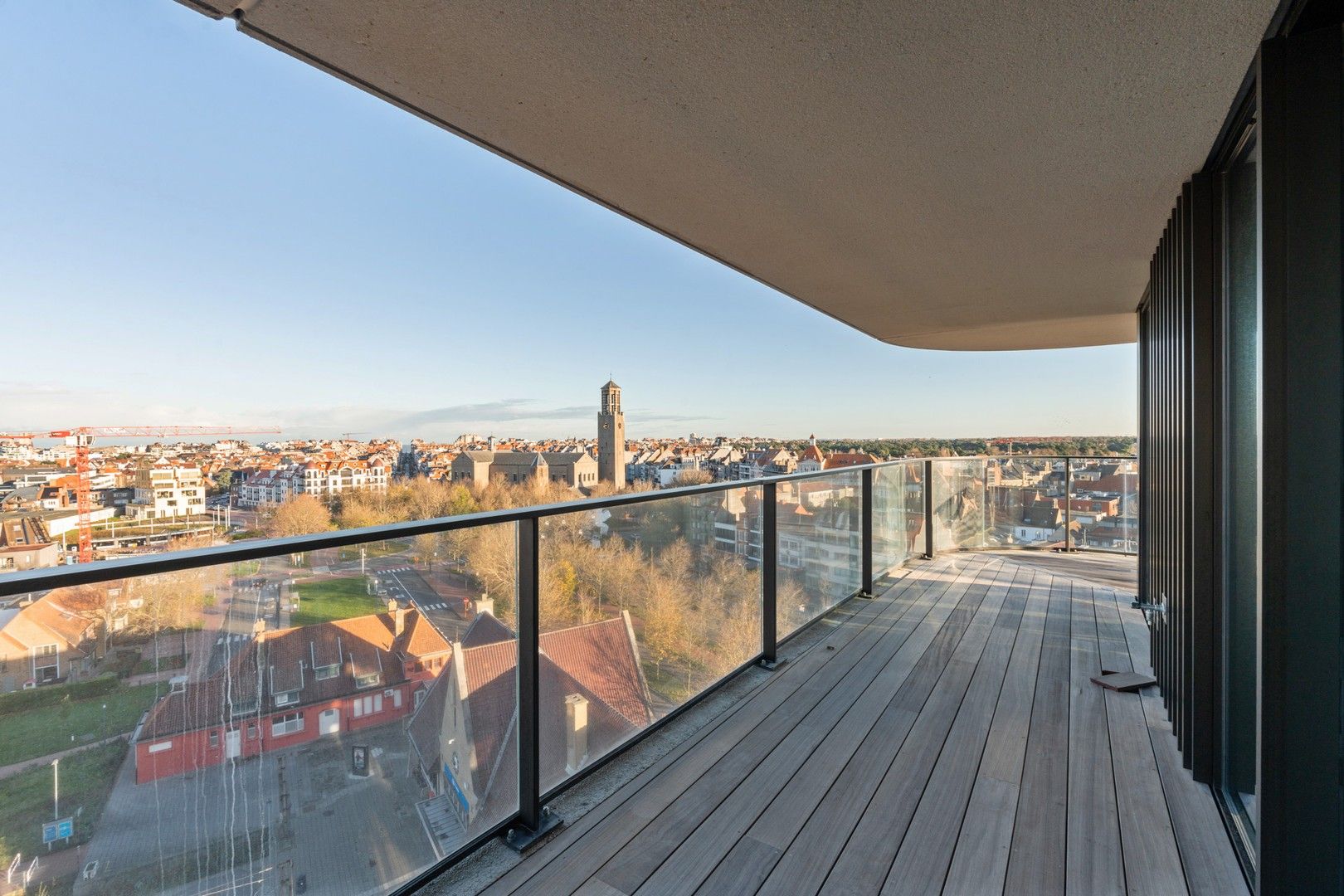 Nieuwbouw appartement genietend van panoramische zichten gelegen in de exclusieve residentie "The Tower" te Duinenwater. foto 18