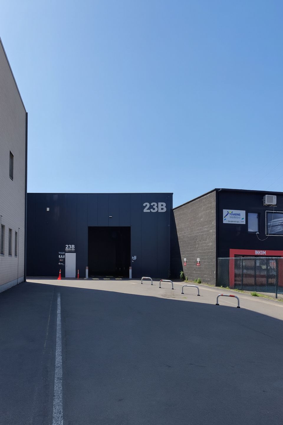 Representatieve opslagruimte te huur in Deurne foto {{pictureIndex}}