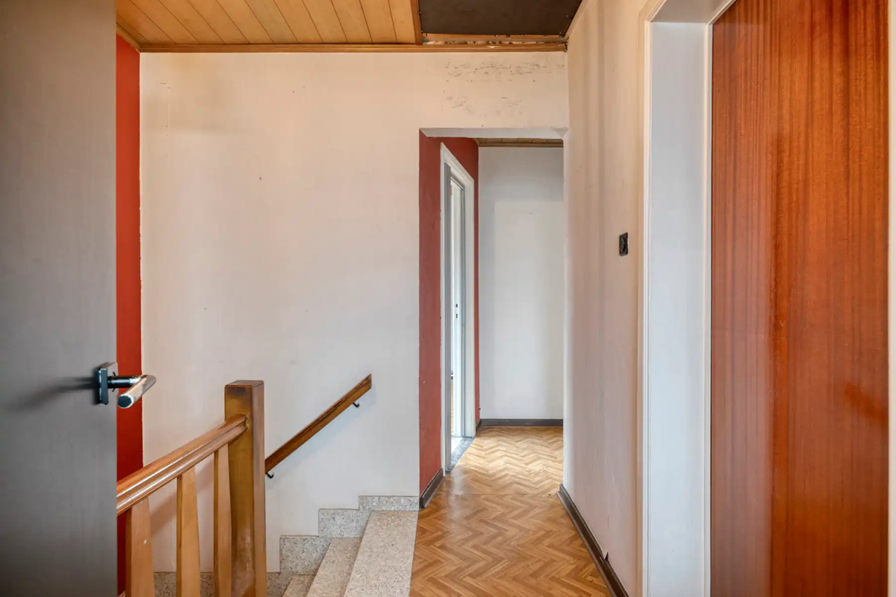 Ruime eengezinswoning in groene omgeving foto 11