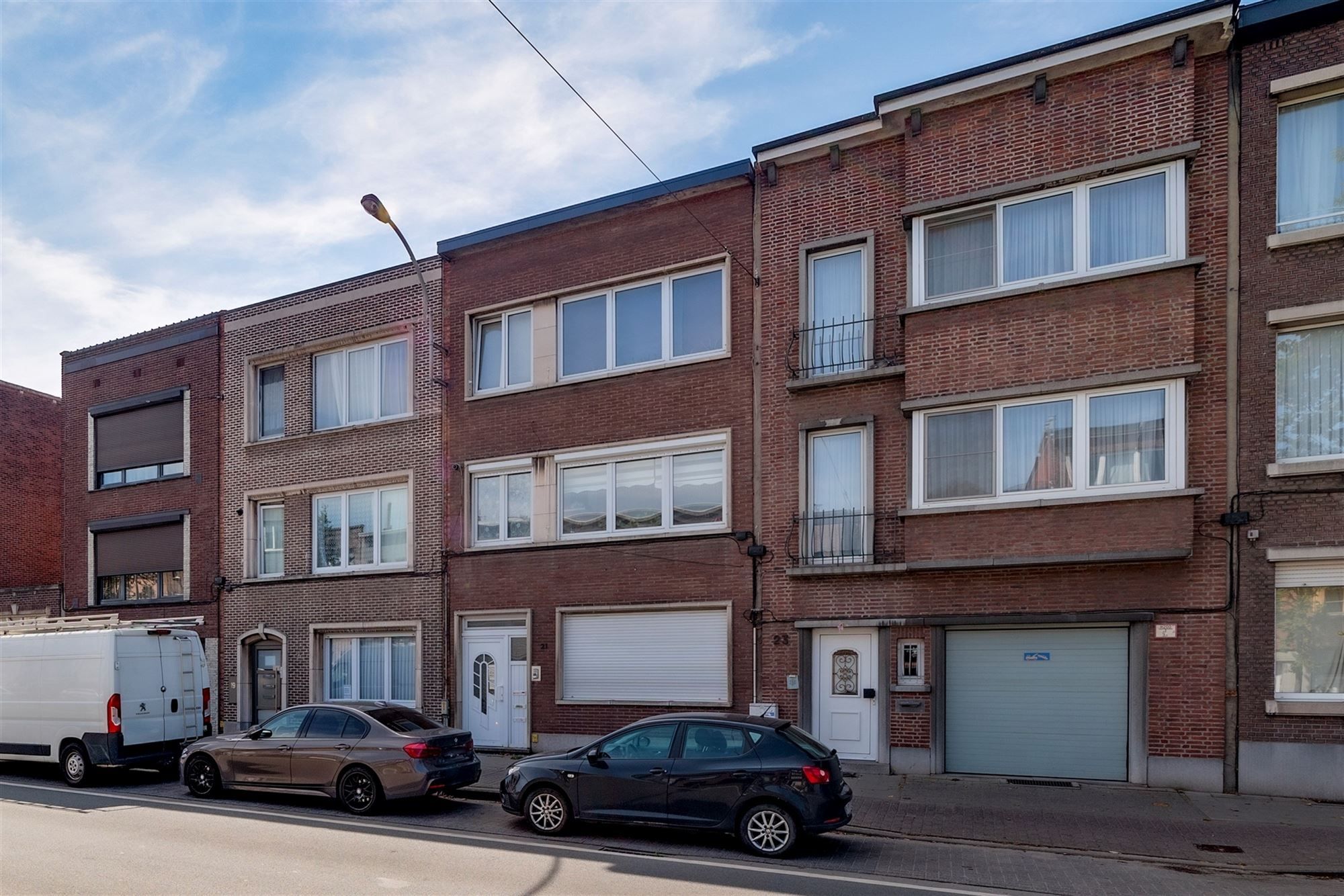 Gerenoveerd 2 slaapkamer appartement met terrasje te Merksem foto 9