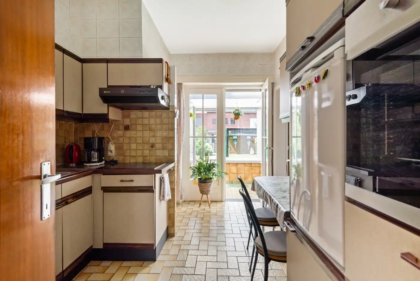 Op te frissen woning met 4 slpk. en tuin foto 12