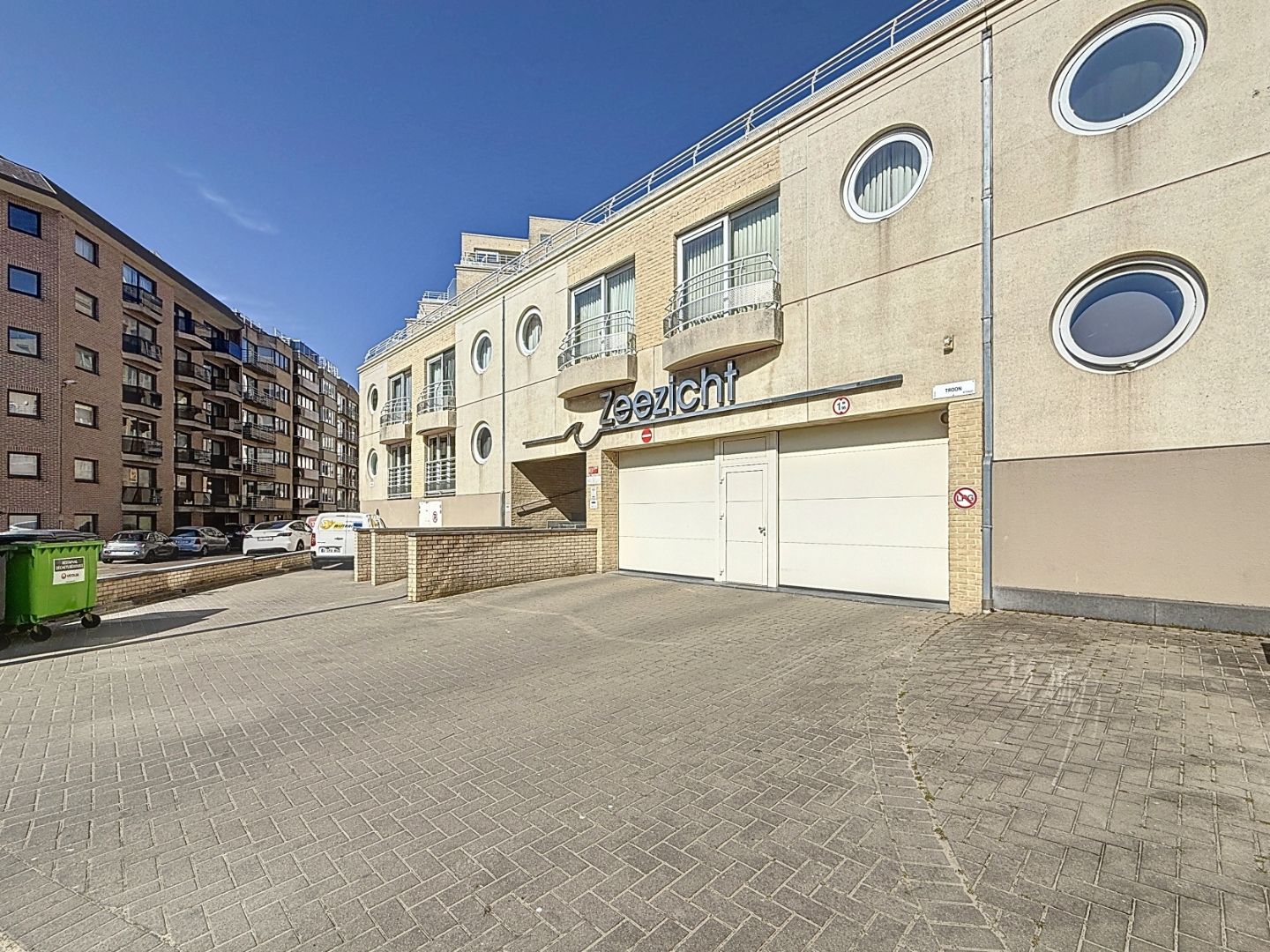 Dakappartement met twee zeer ruime terrassen op toplocatie te Oostende foto 16