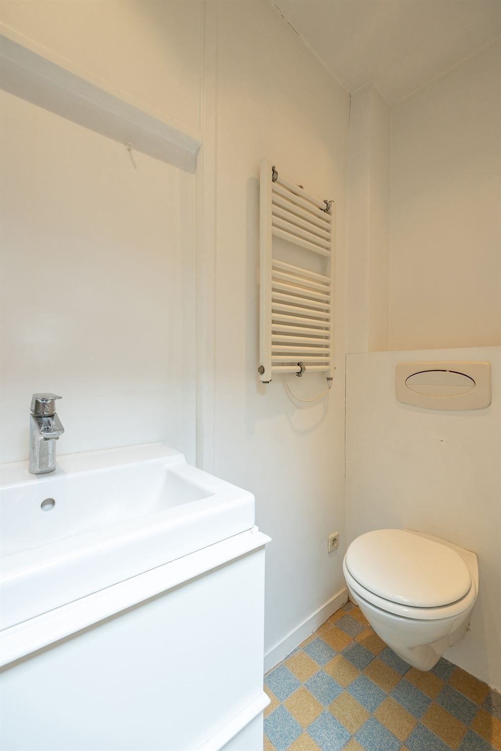 Charmant, deels te renoveren huis foto 6