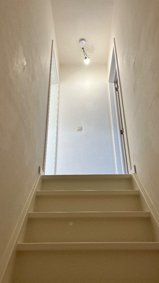 Grote woning met 3 kamers, veel bergruimte en een stadstuin foto 12