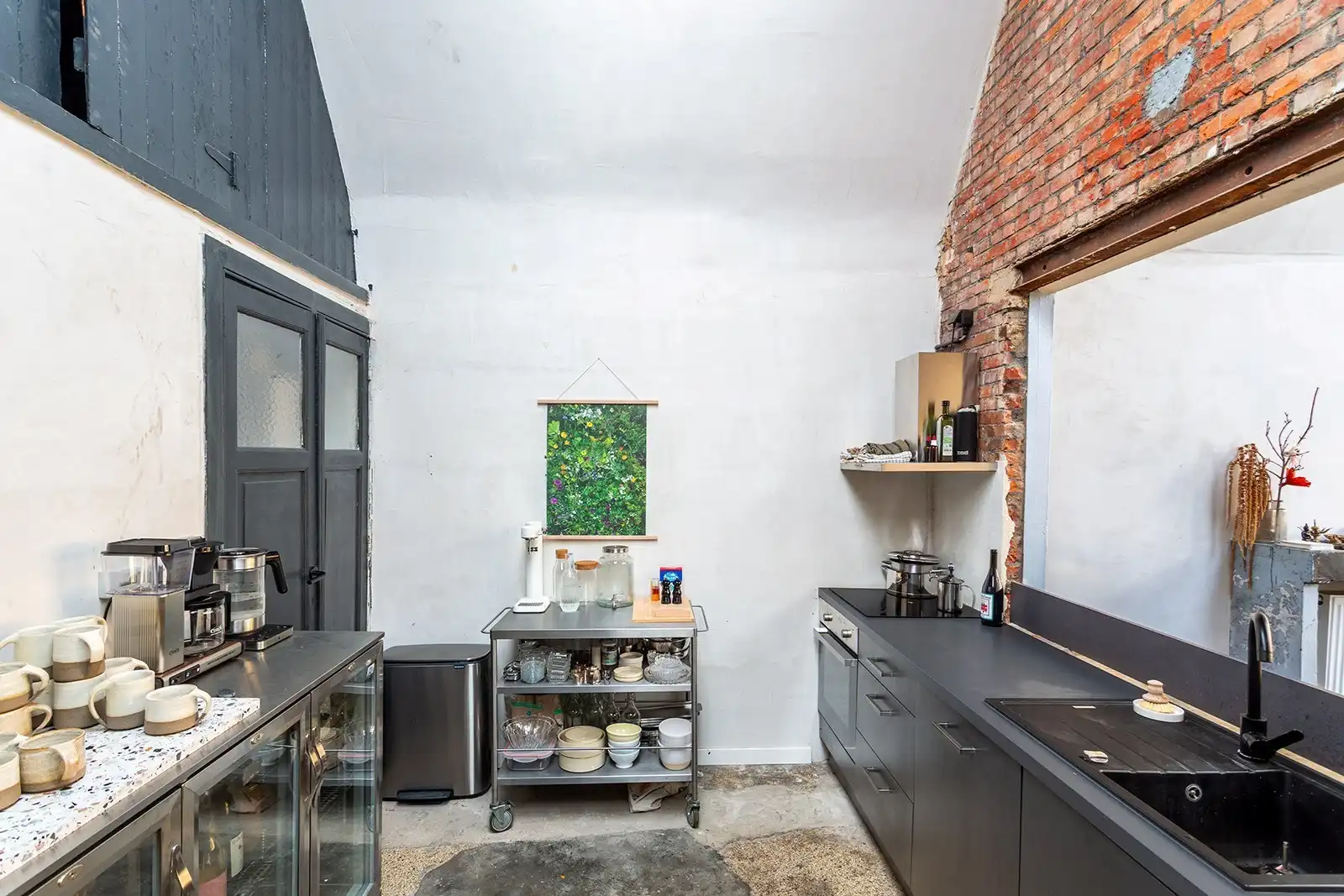 Eigenzinnig atelier in kleinschalig gebouw foto 5