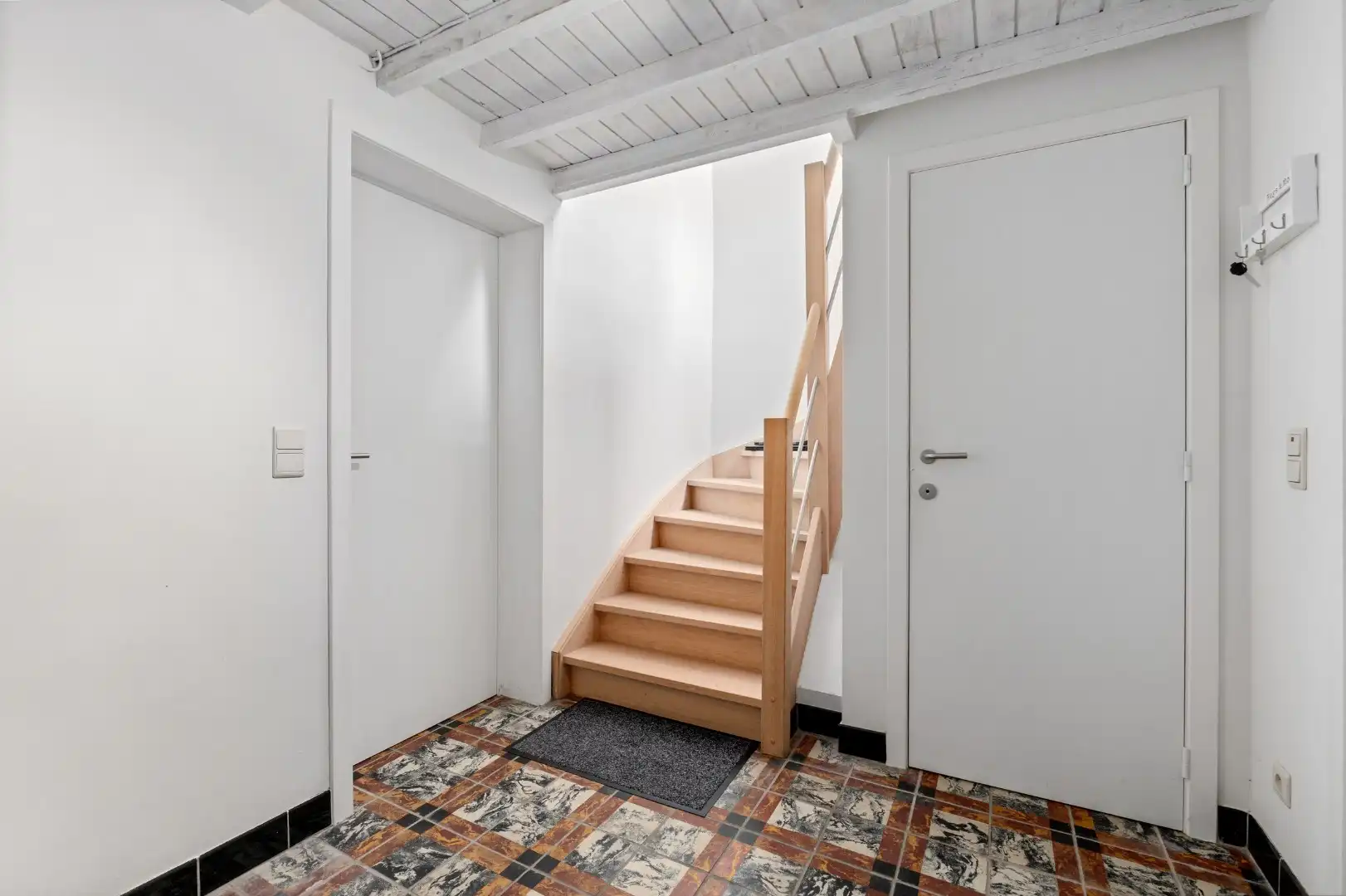 Instapklare halfopen woning te huur in het landelijke Lapscheure met prachtig open zicht op de velden foto 13