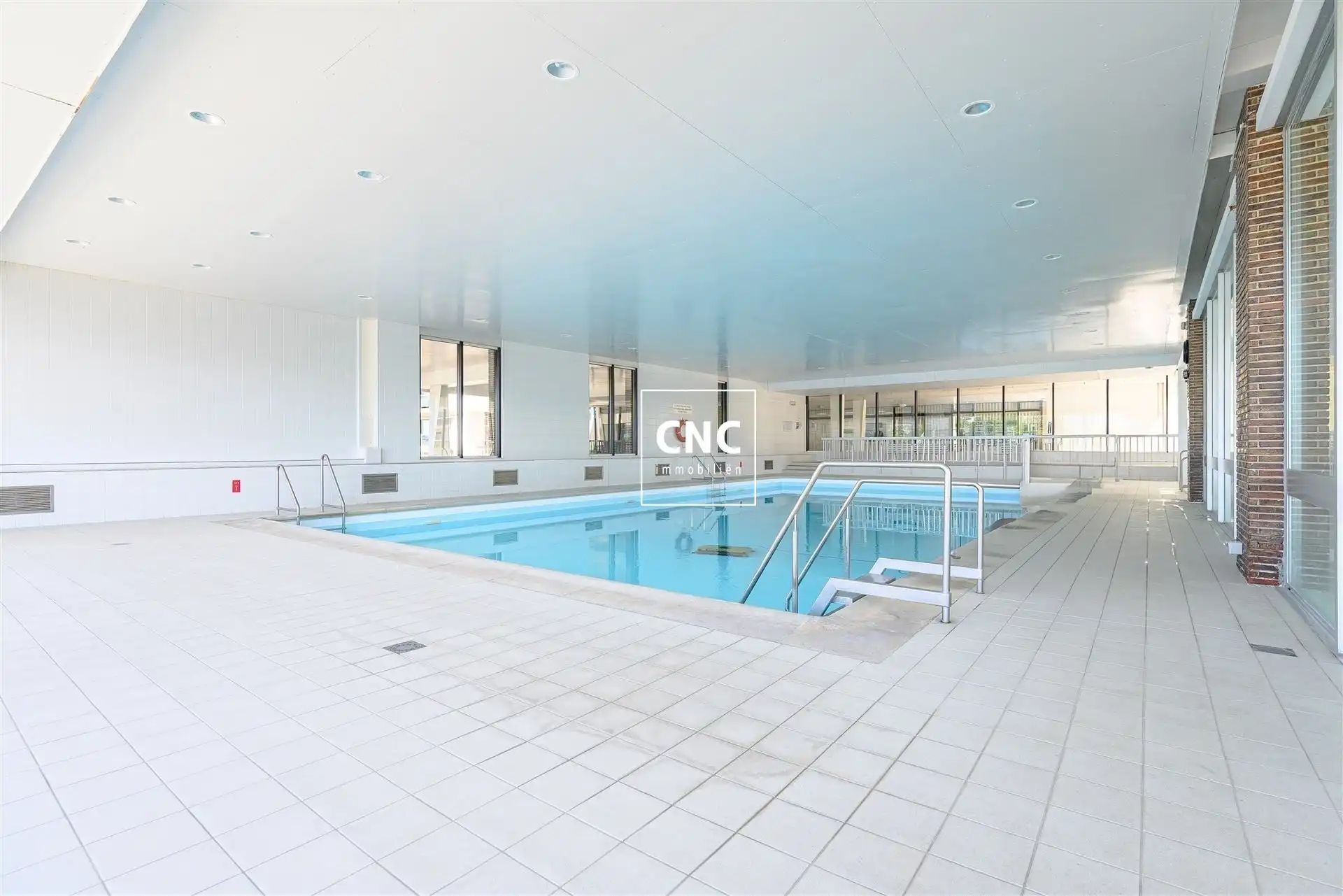 Studio met prachtig open zicht op het meer in Duinbergen foto 15