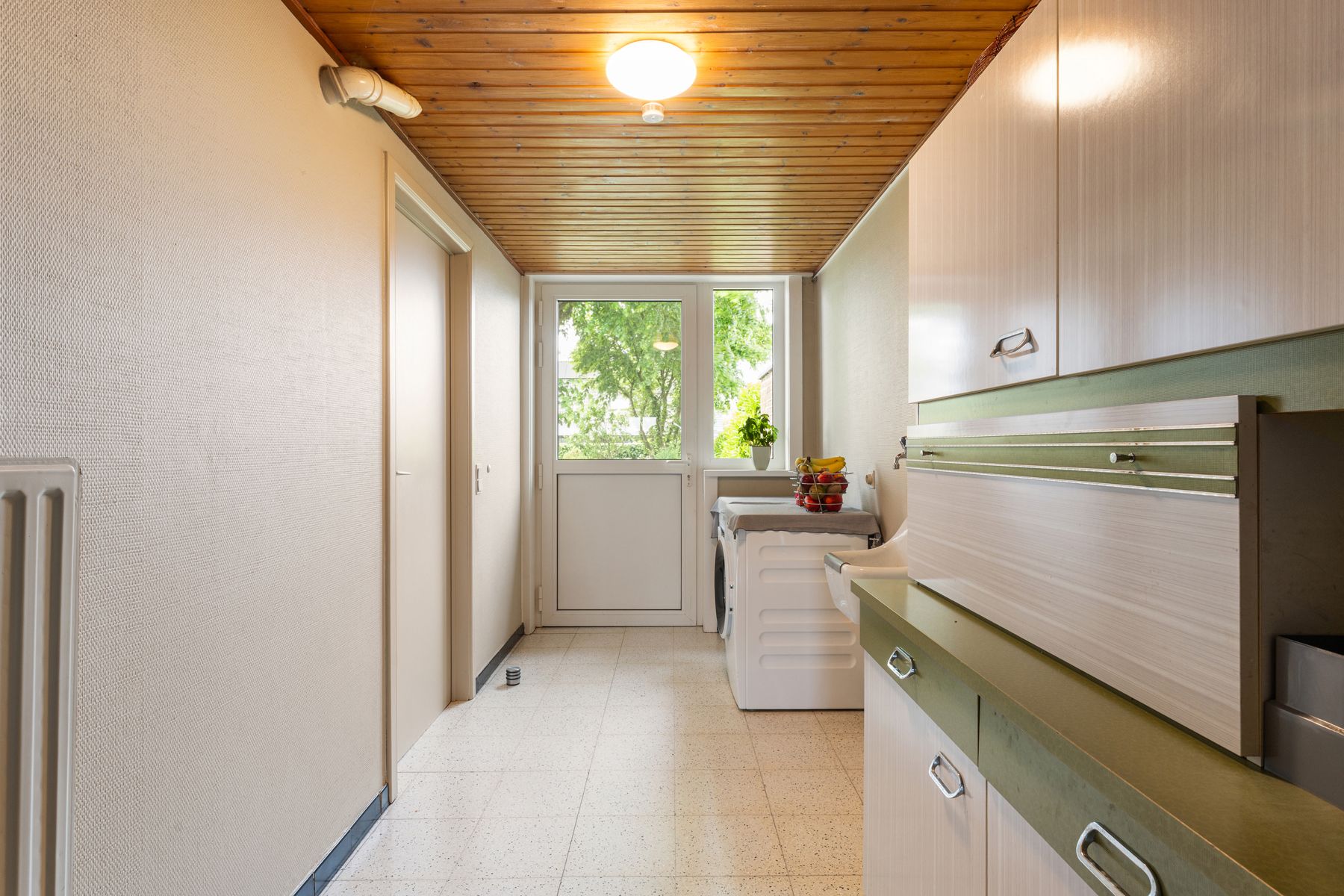 Charmante en rustig gelegen woning op 583 m² foto 21