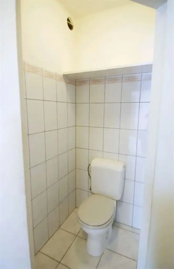 Gelijkvloers appartement met 2 slaapkamers en garagebox. foto 6