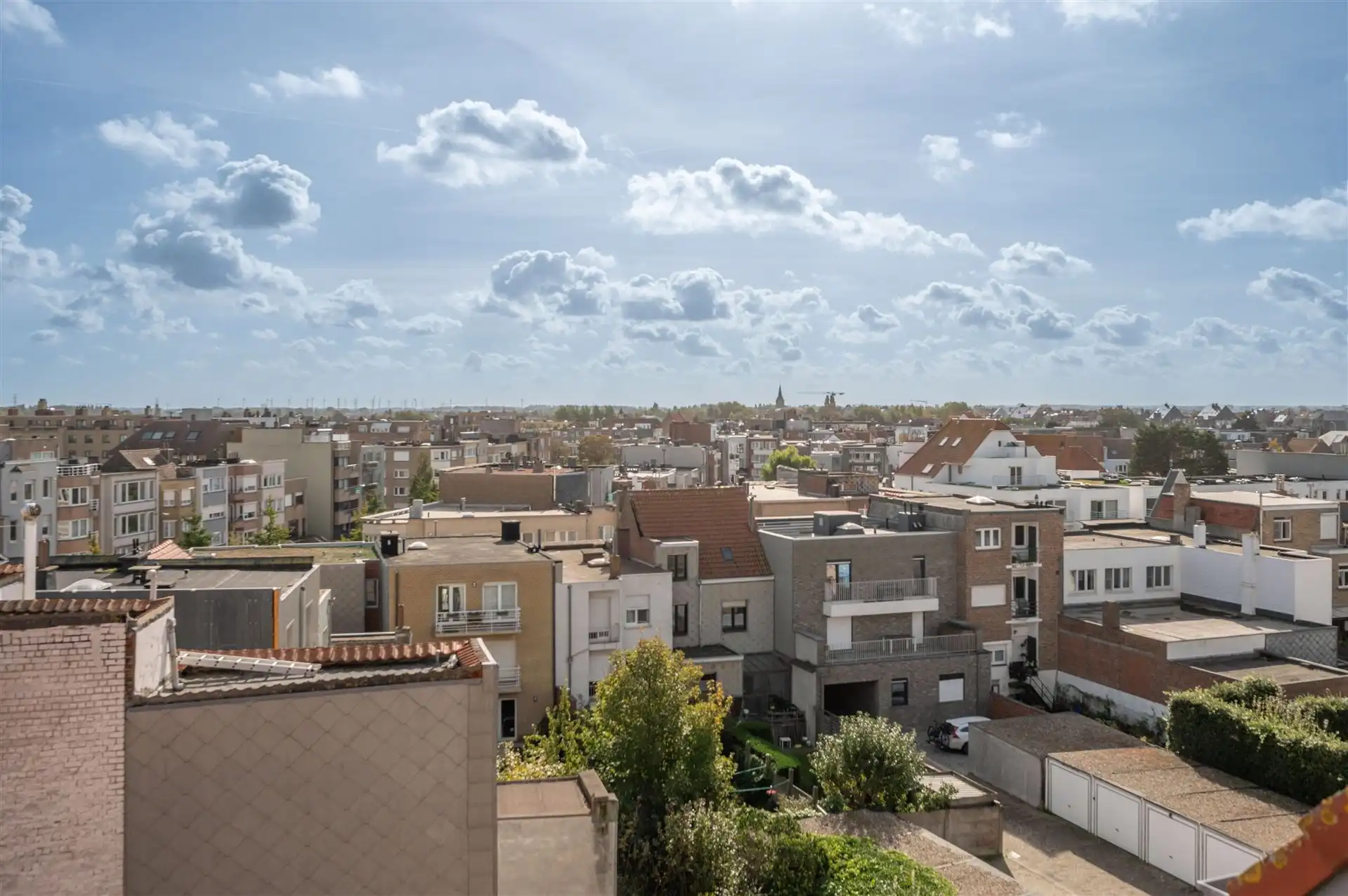 Ruime en stijlvolle duplex met terras en open zicht foto 12