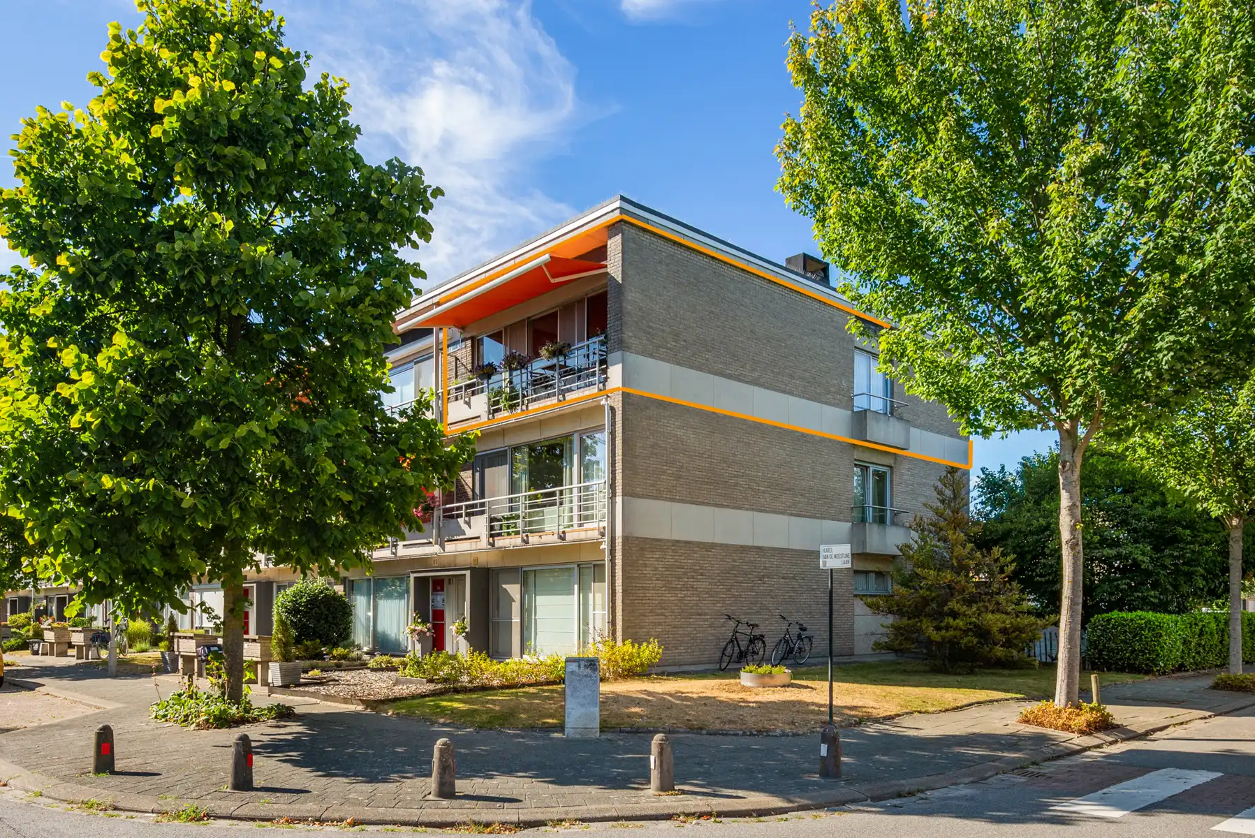 Instapklaar appartement met 3 kamers op een toplocatie! foto 4