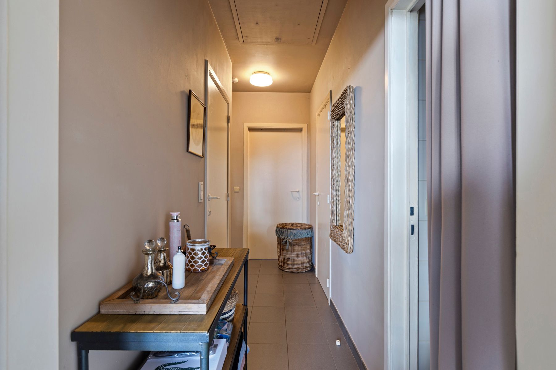 Instapklaar 2-slaapkamer appartement foto 4