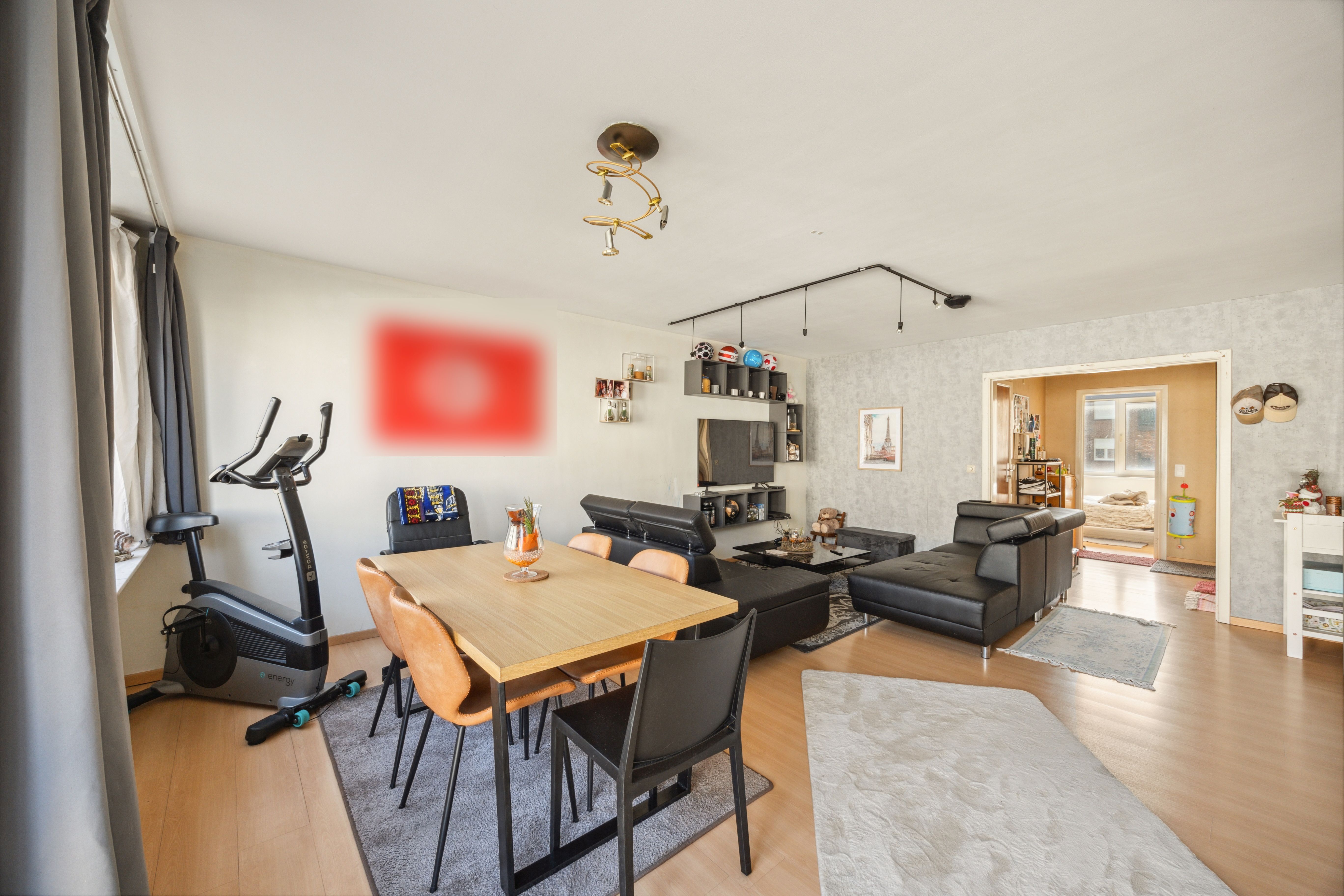 Verzorgd twee slaapkamer appartement op goede locatie in Deurne! foto 3