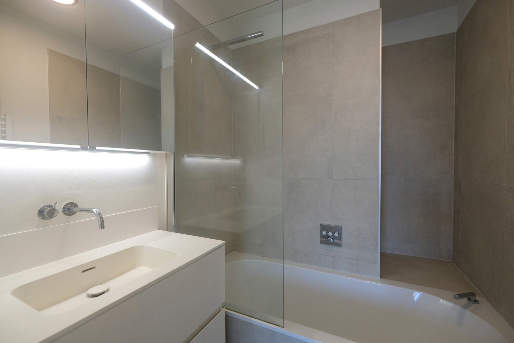 Prachtig hoekappartement met riante terrasruimte foto 6