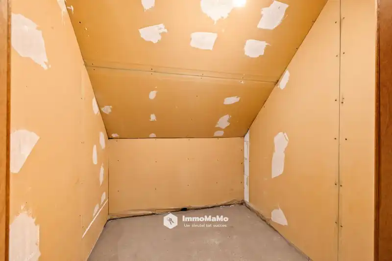 VRIJSTAANDE WONING MET 3 SLPKS EN ROYALE TUIN TE KOOP IN SXW foto 18