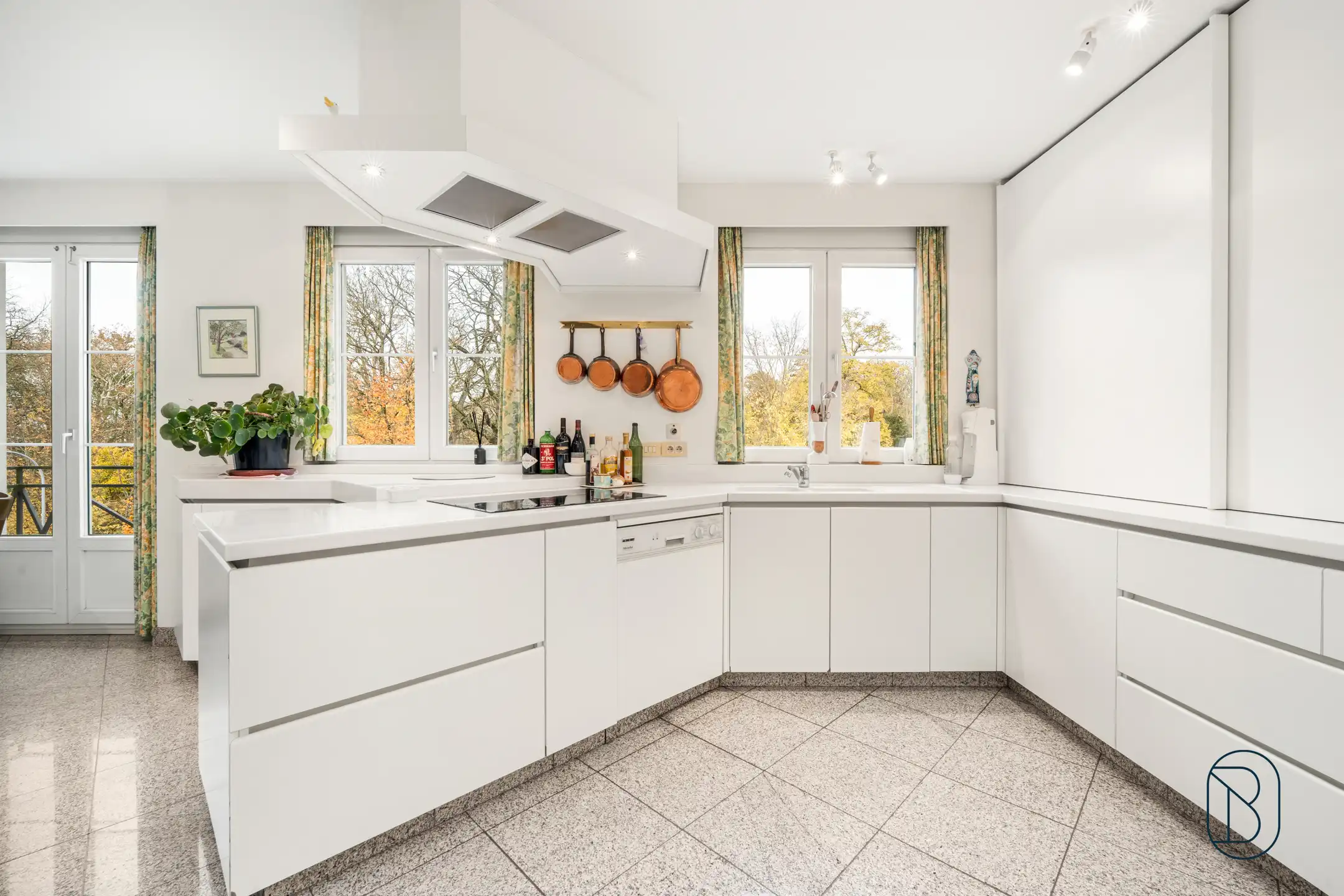 Uniek en luxueuze penthouse met PRACHTIG uitzicht! foto 18