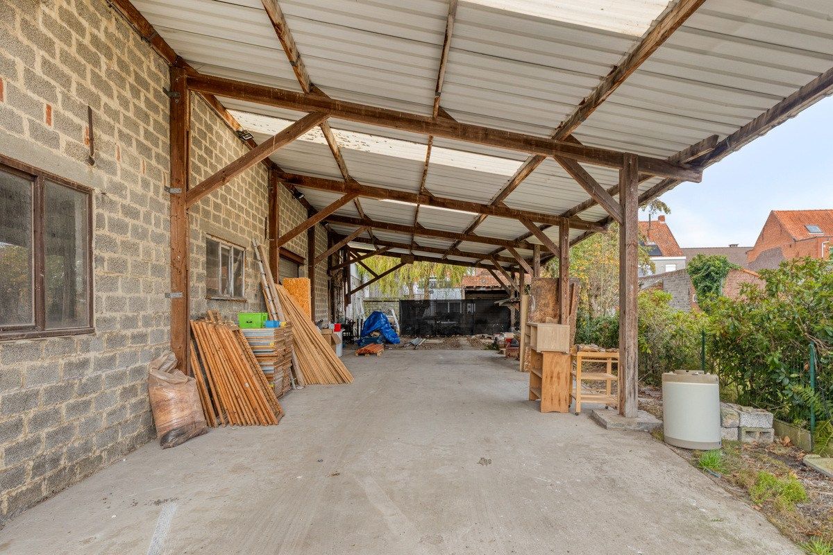 Te renoveren rijwoning met achterliggend groot magazijn! foto 16