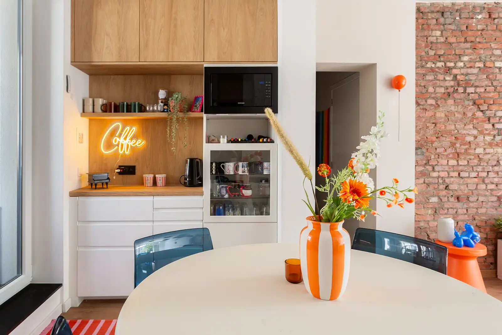 Instapklaar appartement met 2 ruime slaapkamers en terras foto 11