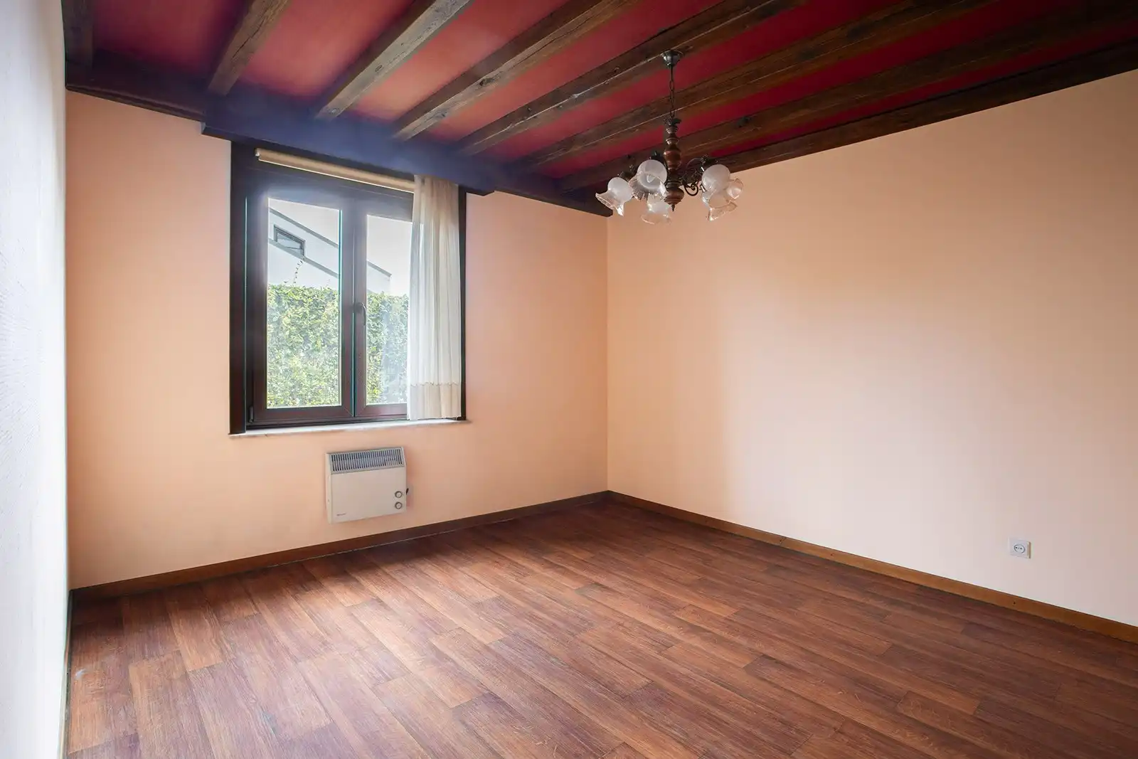 Karaktervol huis in een residentiële wijk foto 10