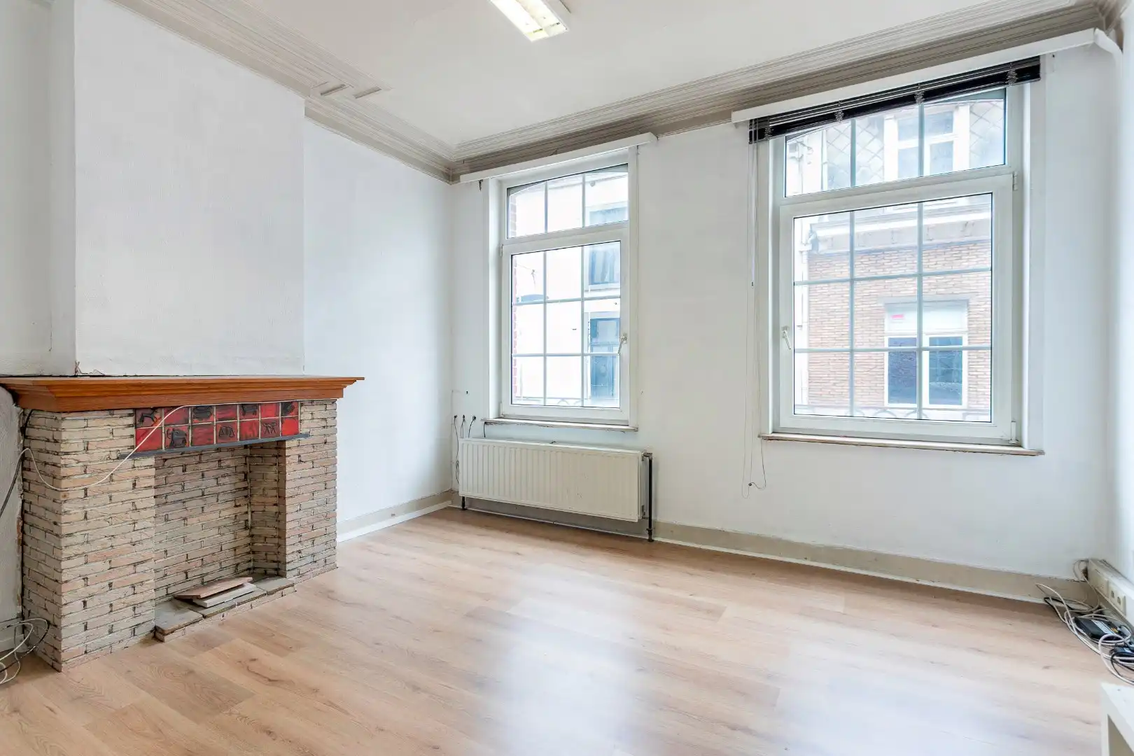 Handelshuis én appartement centrum Halle foto 9