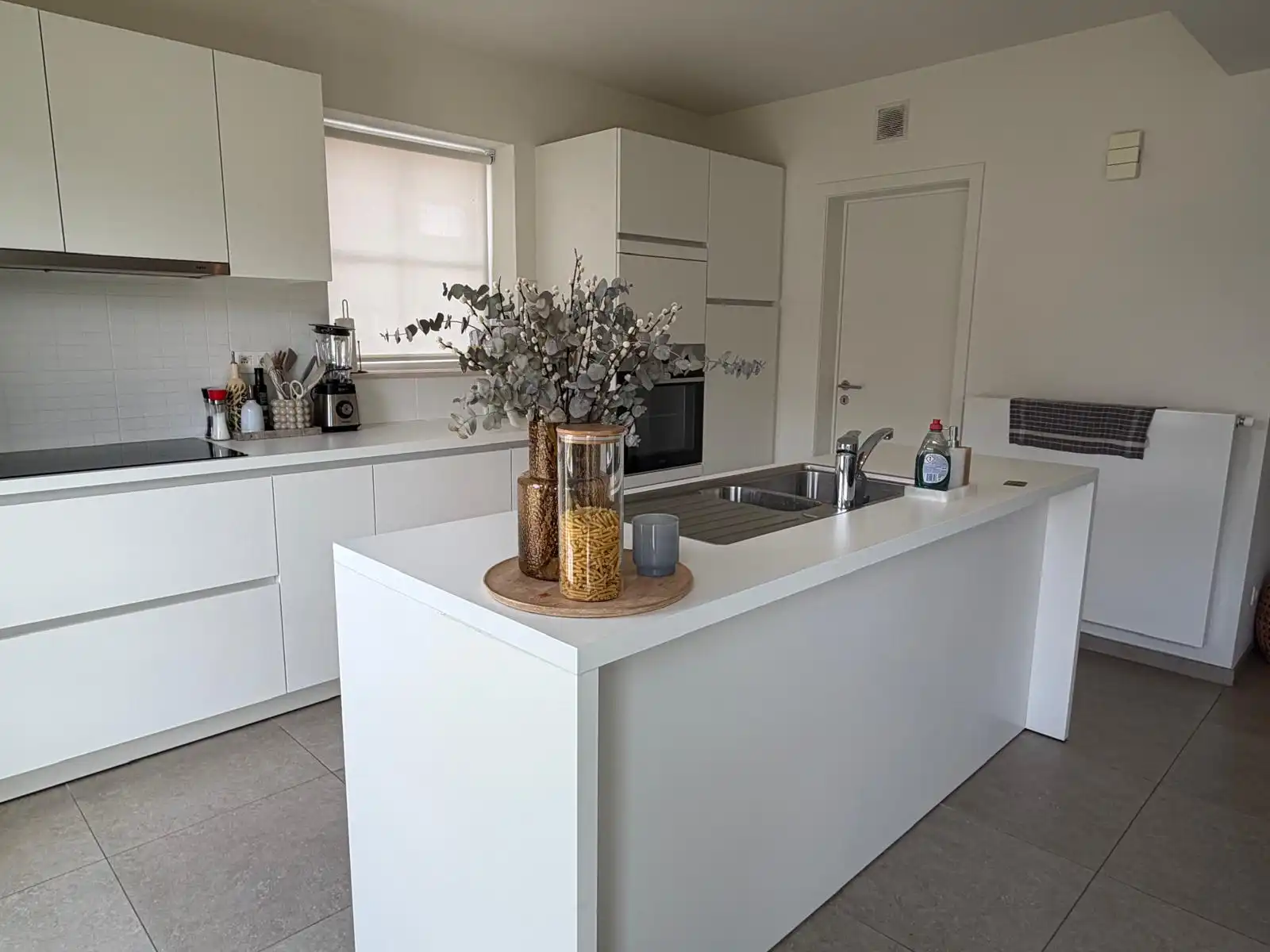 Moderne halfopen bebouwing in Schellebelle foto 3