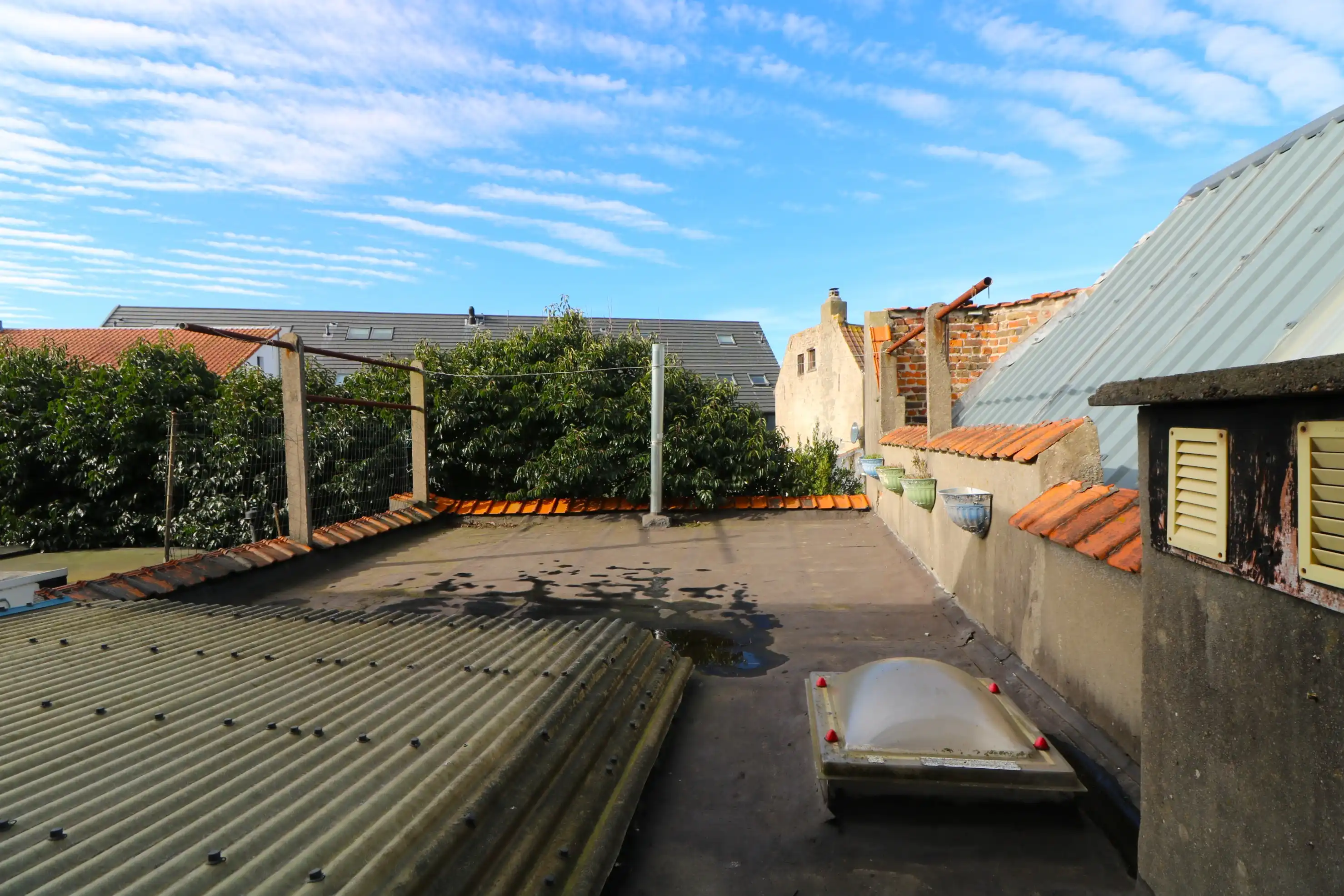 Te renoveren woning met 4 slaapkamers op wandelafstand van het centrum. foto 14