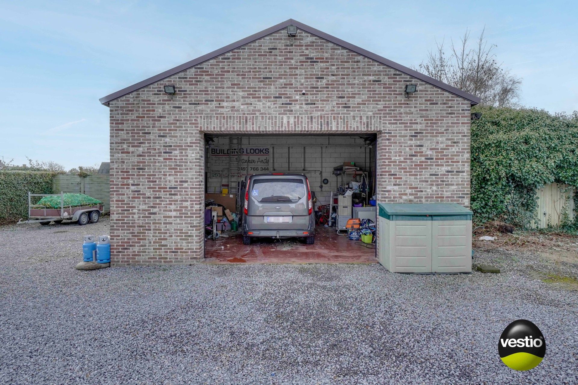 LANDELIJKE WONING MET RUIME GARAGE OP RUSTIGE LOCATIE TE OPOETEREN foto 37