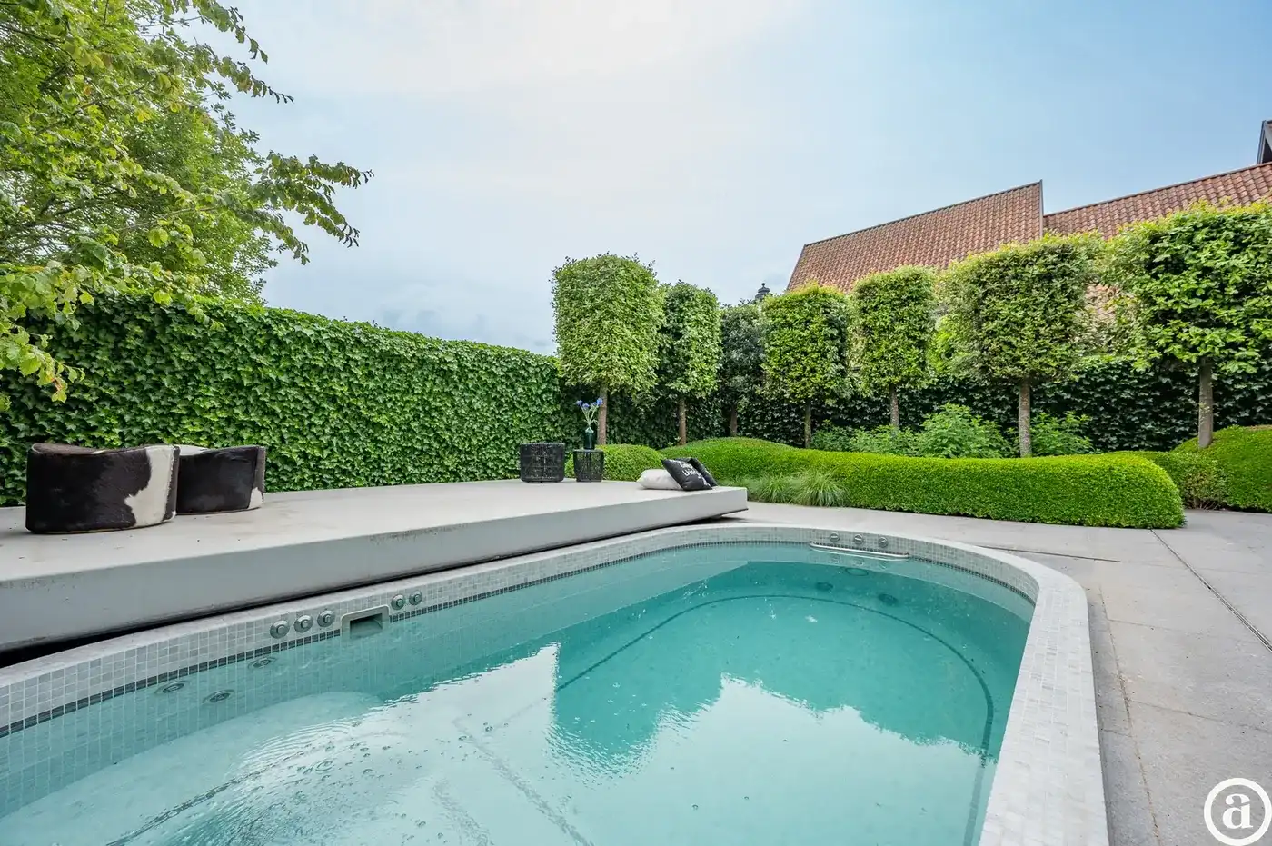 Hedendaagse alleenstaande villa in rustige omgeving te Knokke foto 16