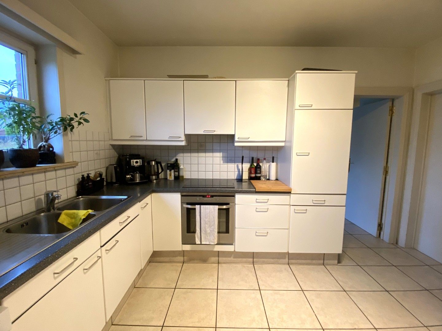 Ruime gezinswoning in een residentiële omgeving foto 6