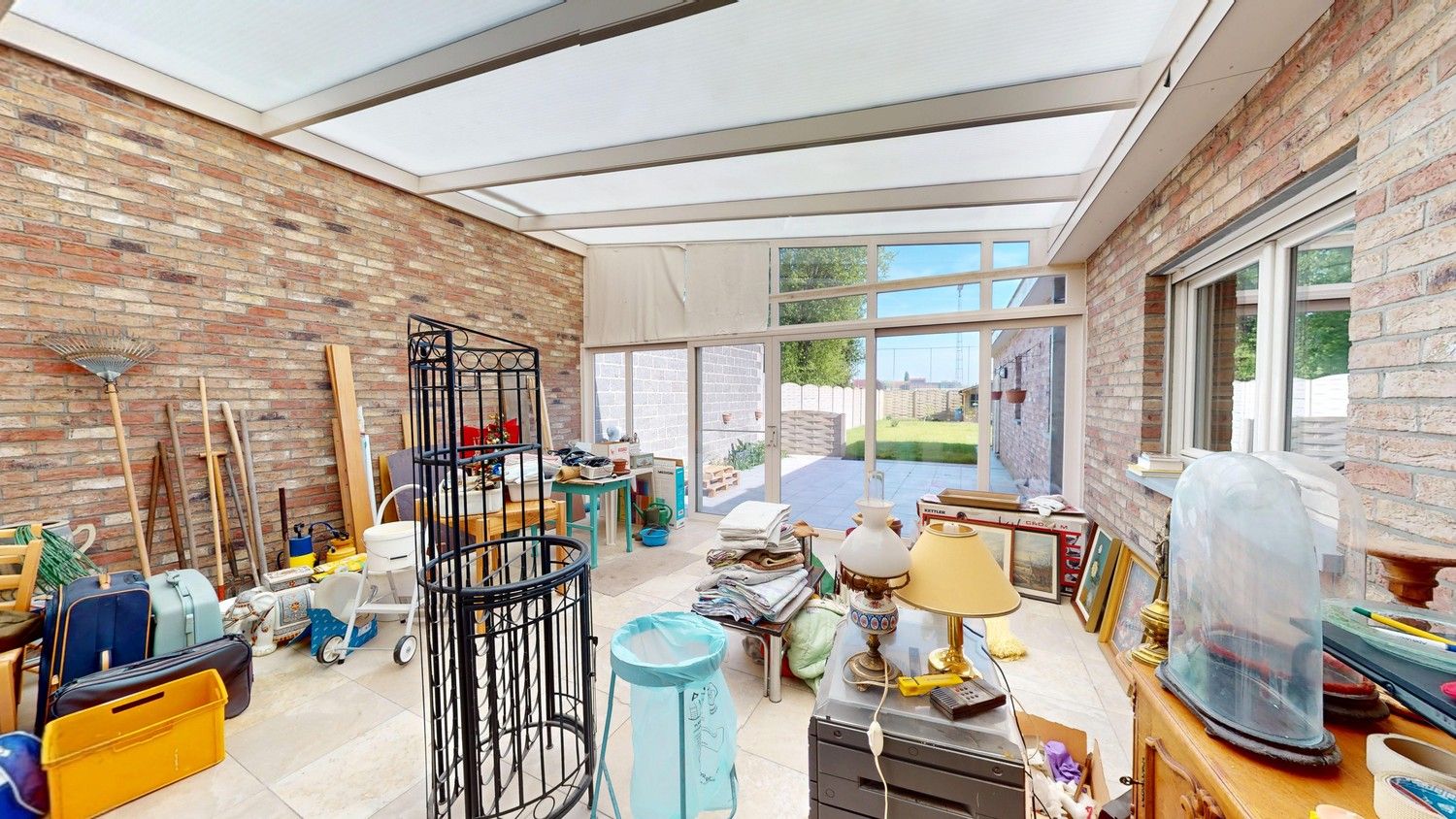 Zeer ruime woning met 5 slaapkamers! foto 3