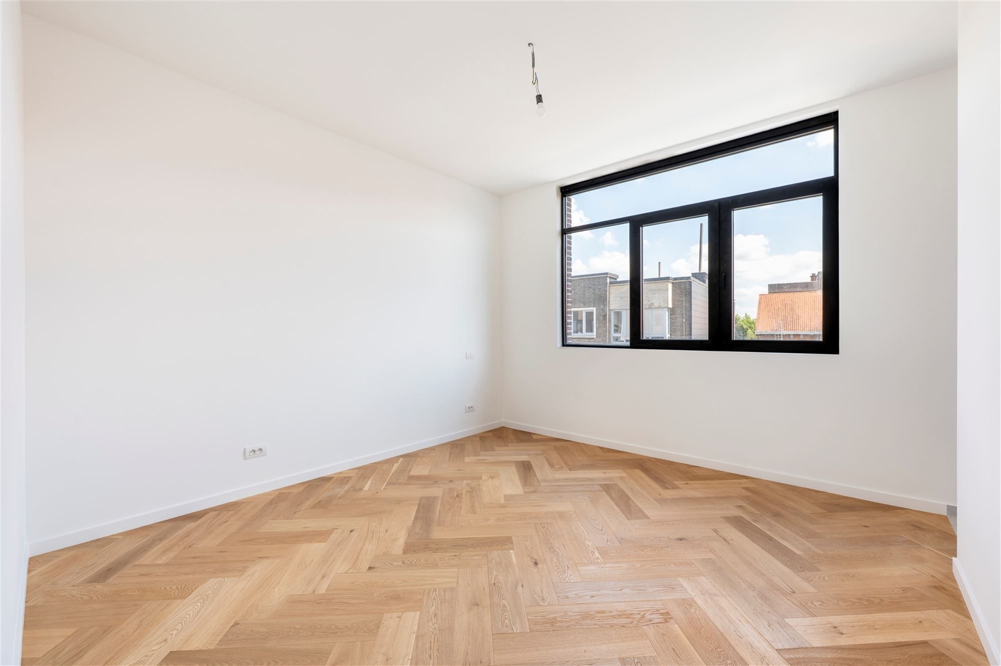 Gerenoveerde penthouse met ruim terras foto 12
