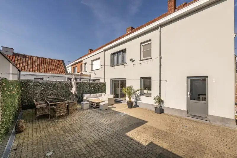 Instapklare gezinswoning, halfopen bebouwing, met 4 slaapkamers én garage TE KOOP in Desselgem! 🏡 foto 19