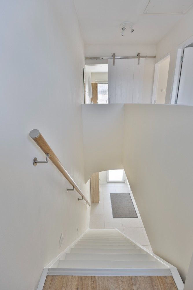 Instapklare, smaakvol gerenoveerde woning op een steenworp van het centrum van Lanaken. foto 19