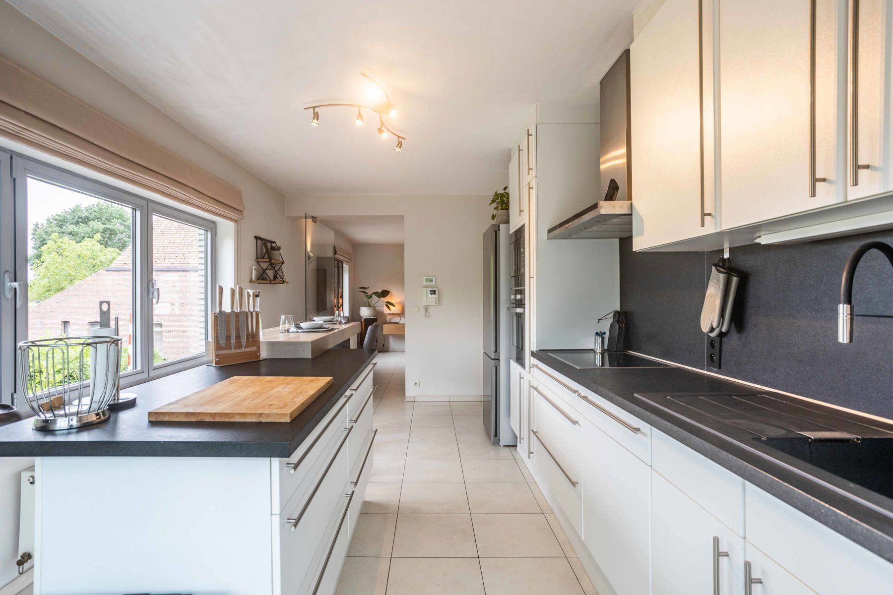 Stijlvol app. met 3 slaapkamers, ruim terras en staanplaats foto 13