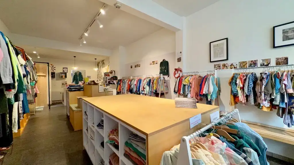 Handelsgelijkvloers te huur langs de Antwerpsesteenweg in Sint-Amandsberg (Gent) foto 7